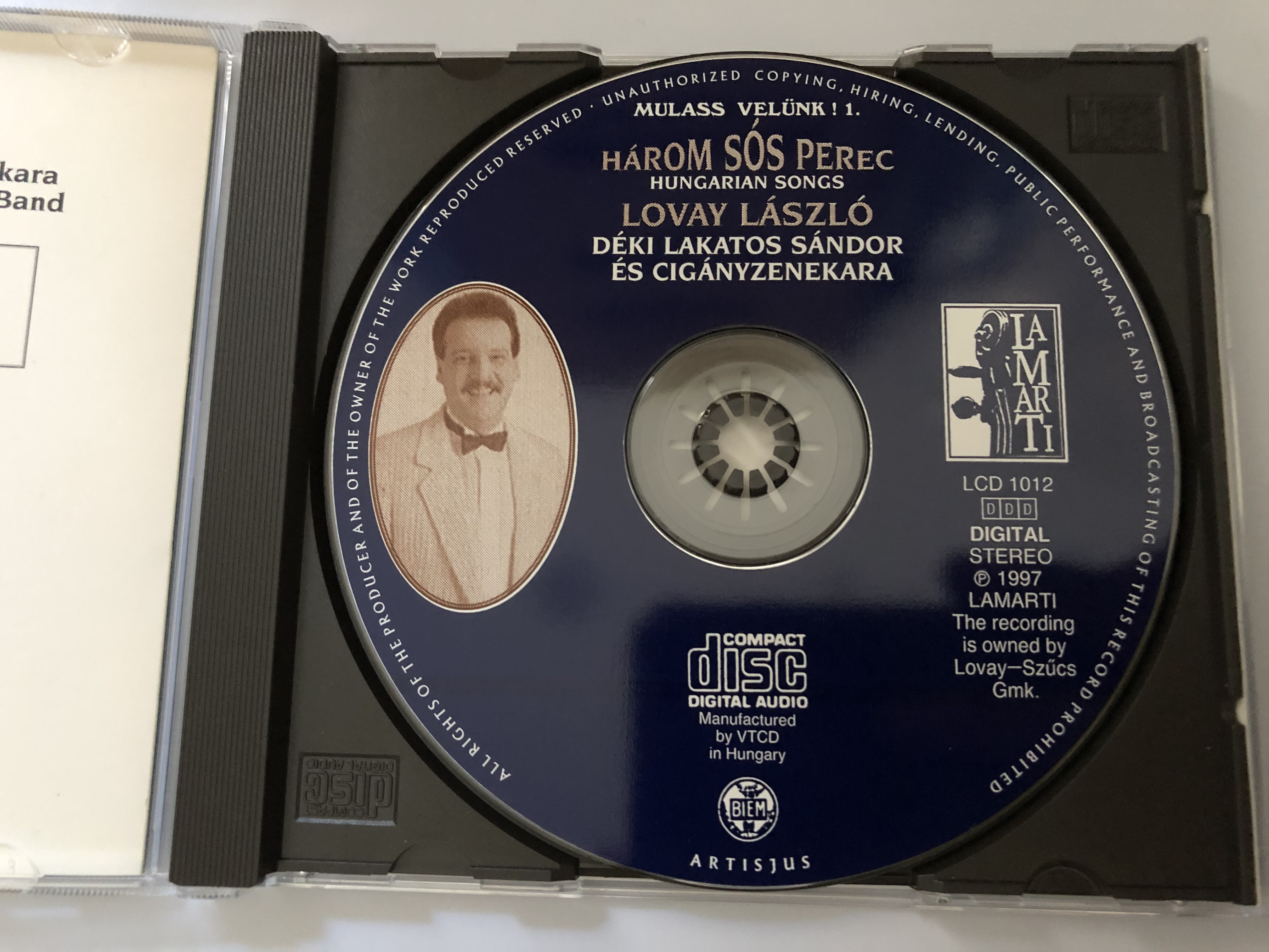 h-rom-s-s-perec-hungarian-songs-lovay-l-szl-d-ki-lakatos-s-ndor-es-ciganyzenekara-lamarti-audio-cd-1997-stereo-lcd-1012-6-.jpg