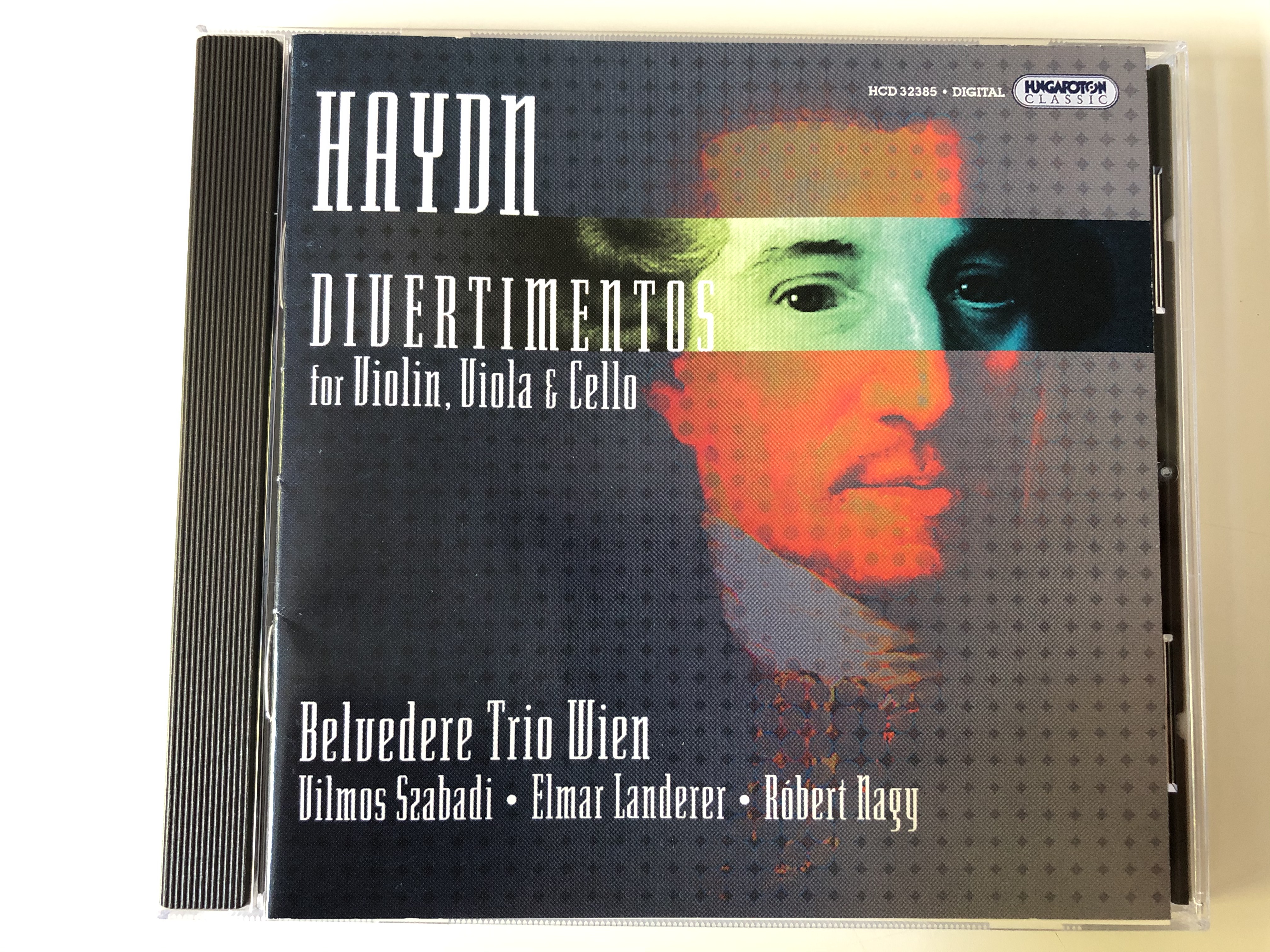 haydn-divertimentos-for-violin-viola-cello-belvedere-trio-wien-vilmos-szabadi-elmar-landerer-robert-nagy-hungaroton-classic-audio-cd-2005-stereo-hcd-32385-1-.jpg