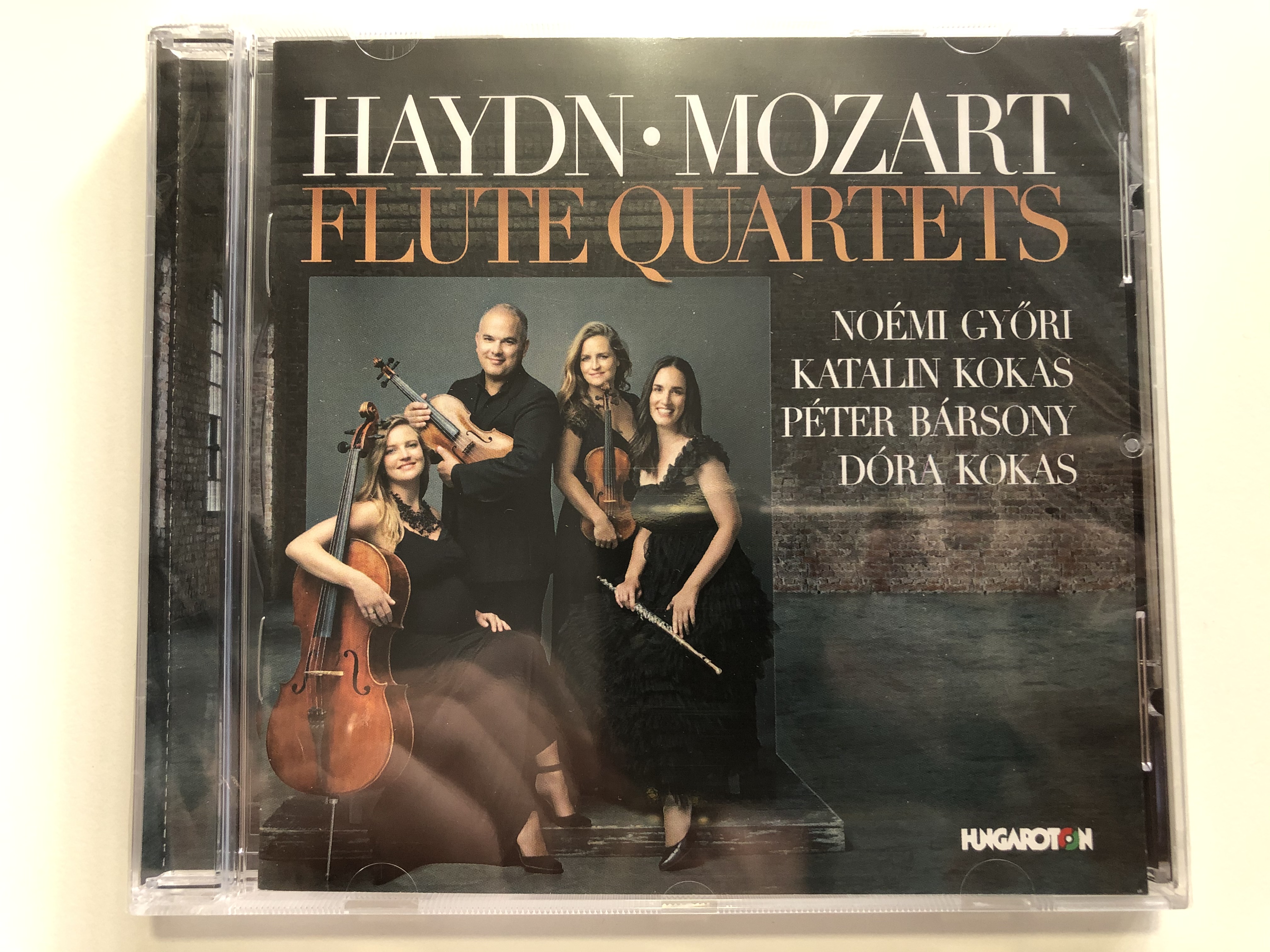 haydn-mozart-flute-quartets-noemi-gyori-katalin-kokas-peter-barsony-dora-kokas-hungaroton-audio-cd-2021-hcd-32832-1-.jpg