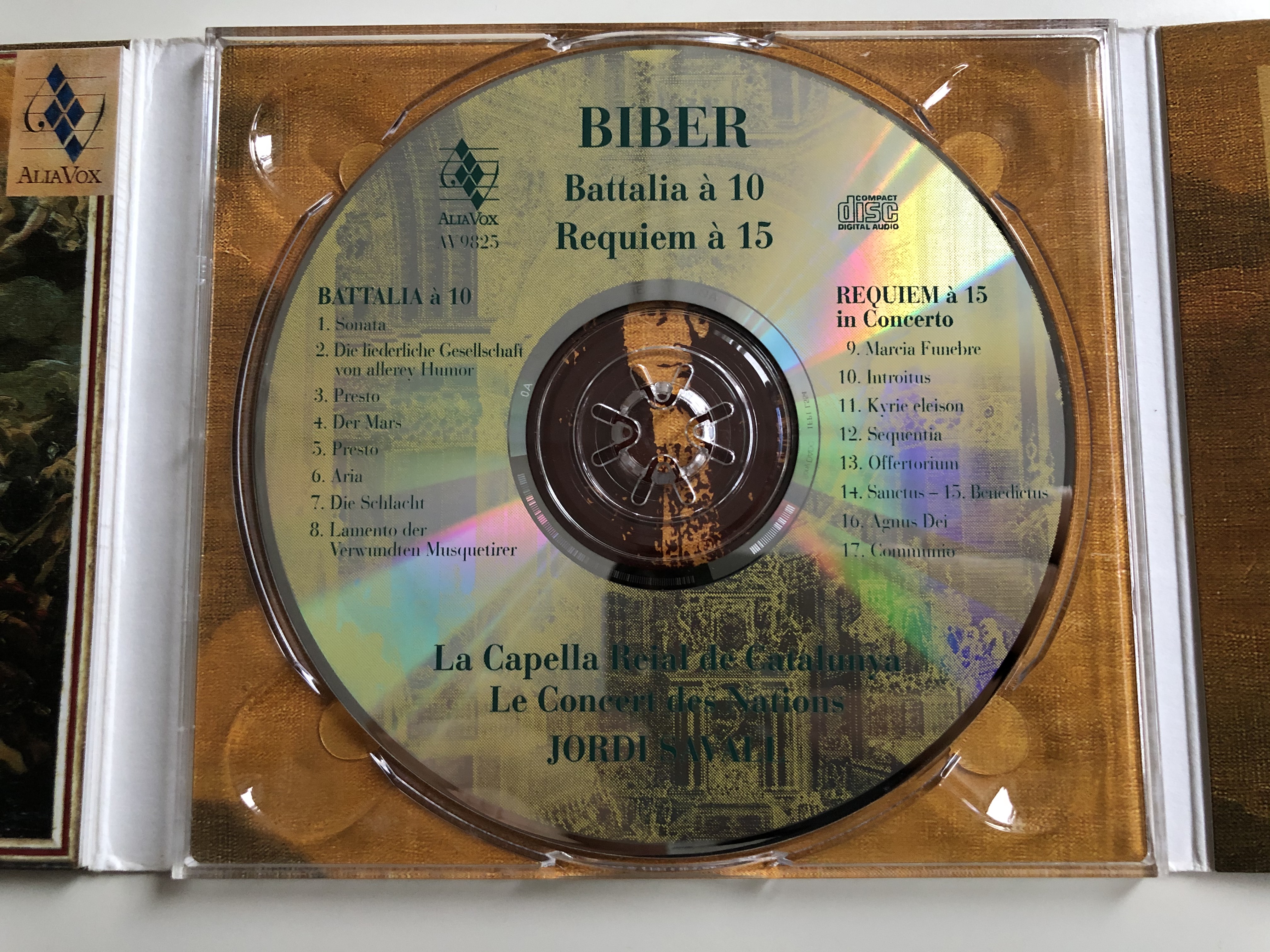 heinrich-ignaz-franz-von-biber-battalia-10-requiem-15-in-concerto-la-capella-reial-de-catalunya-le-concert-des-nations-jordi-savall-alia-vox-audio-cd-2002-av-9825-4-.jpg