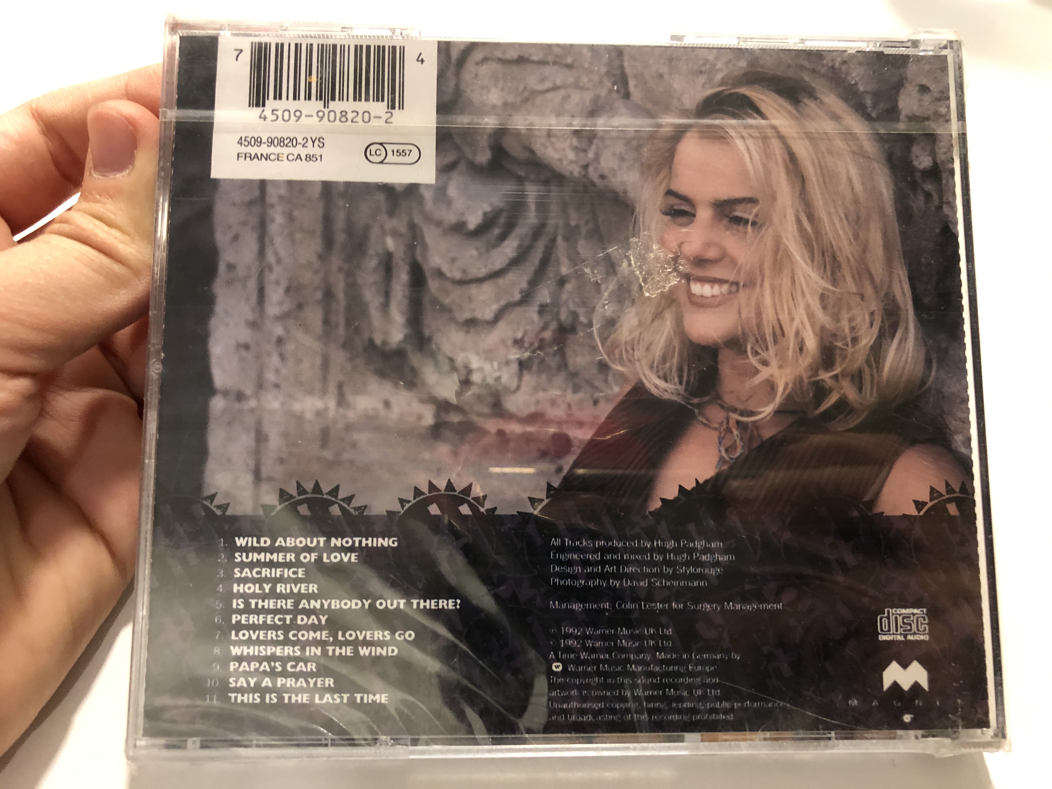 helen-hoffner-wild-about-nothing-magnet-audio-cd-1992-4509-90820-2-2-.jpg