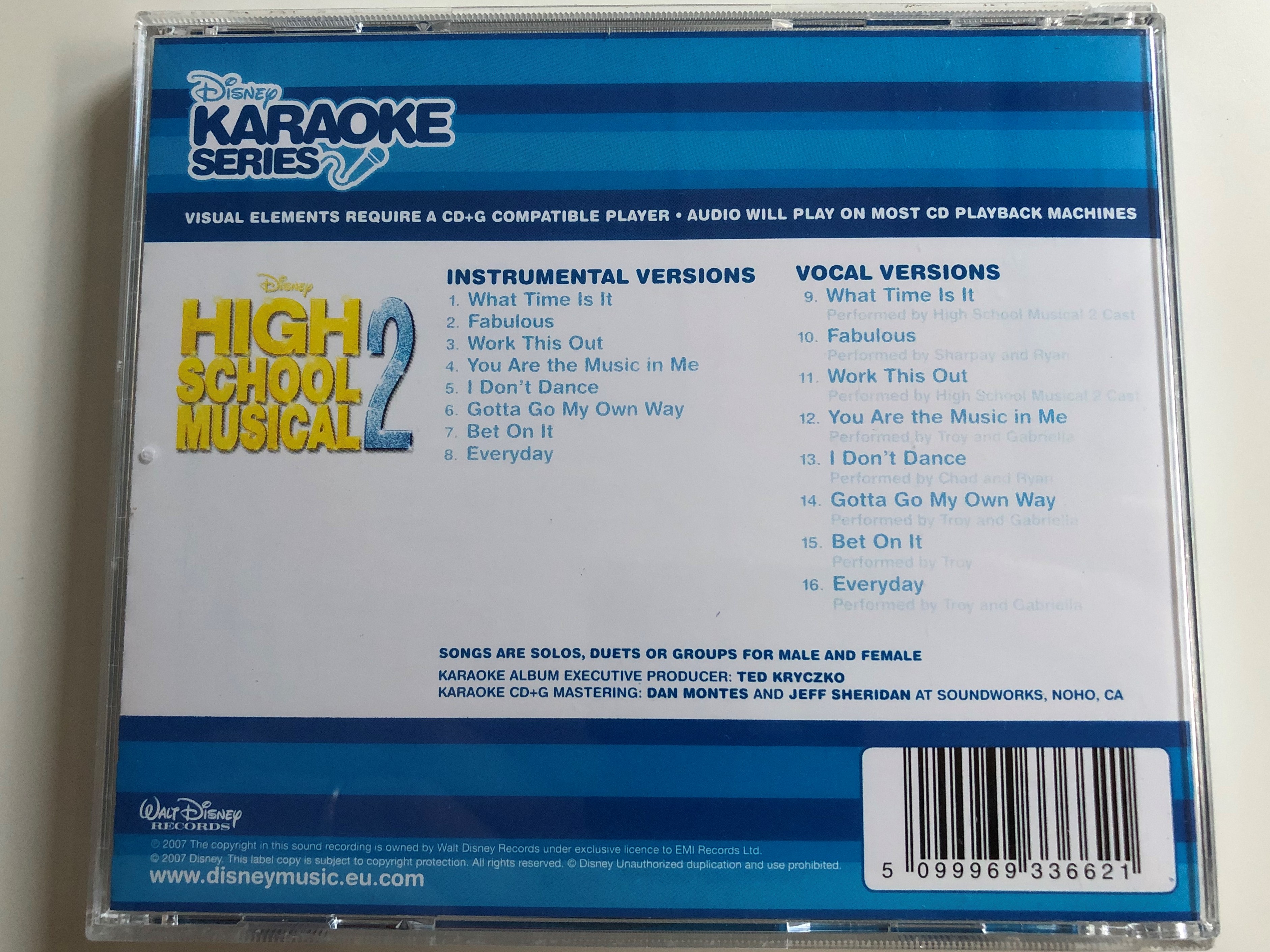 high-school-musical-2-disney-karaoke-series-walt-disney-records-audio-cd-2007-5099969336621-9-.jpg