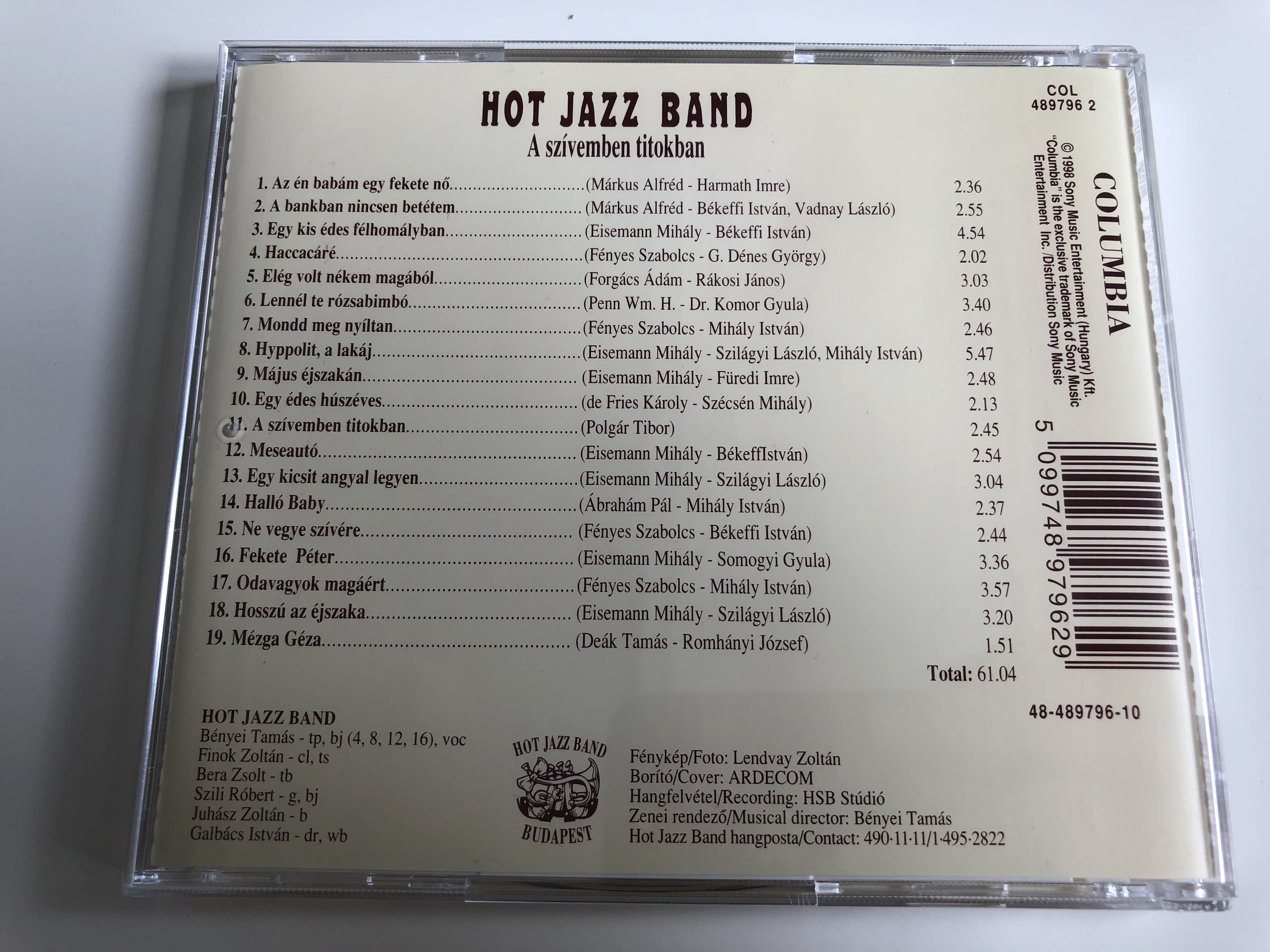 hot-jazz-band-a-sz-vemben-titokban-hungarian-popular-music-of-the-30s-and-40s-columbia-col-4897962-audio-cd-1998-8-.jpg
