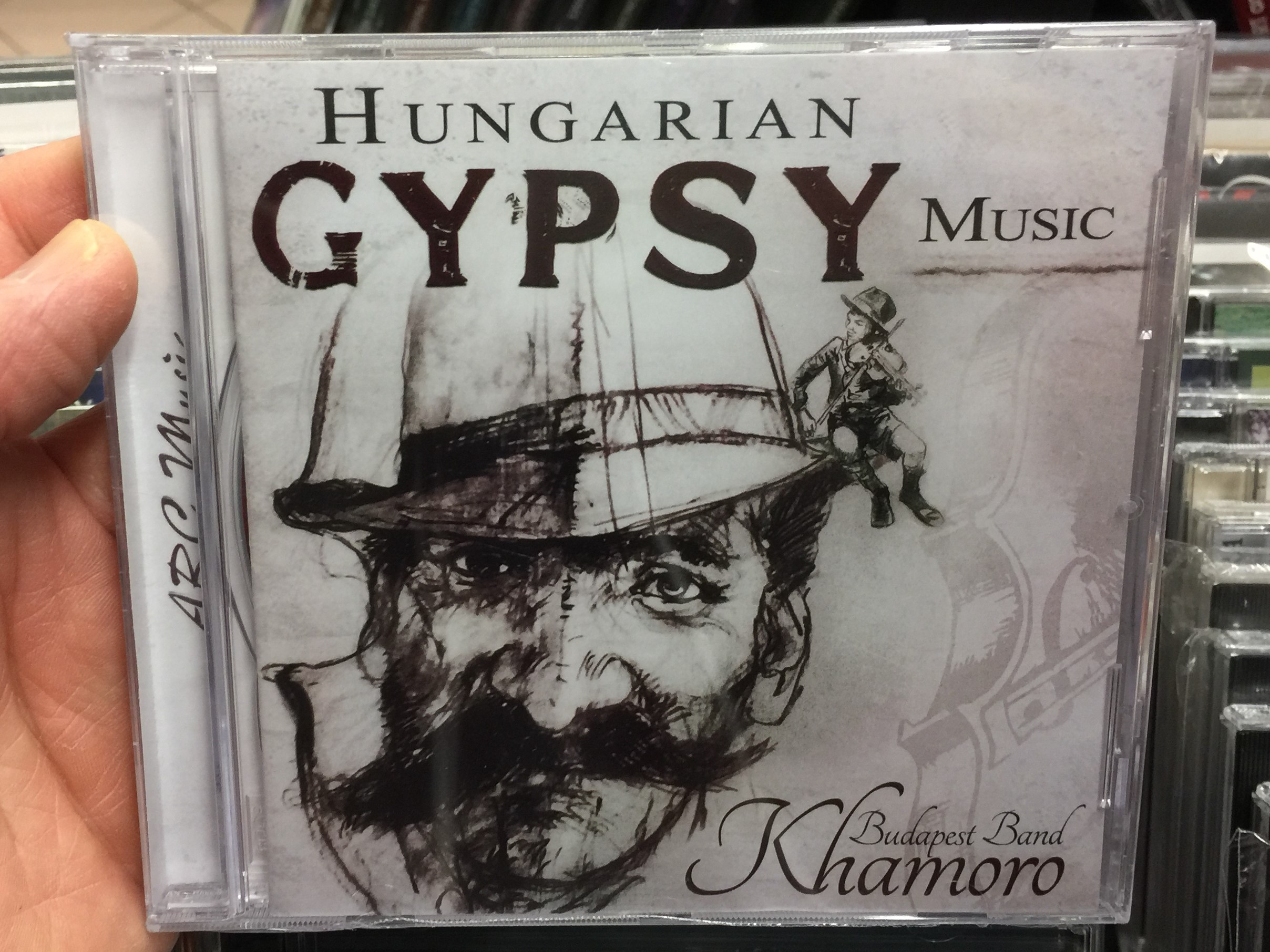 hungarian-gypsy-music-budapest-band-khamoro-arc-music-audio-cd-2017-eucd2708-1-.jpg