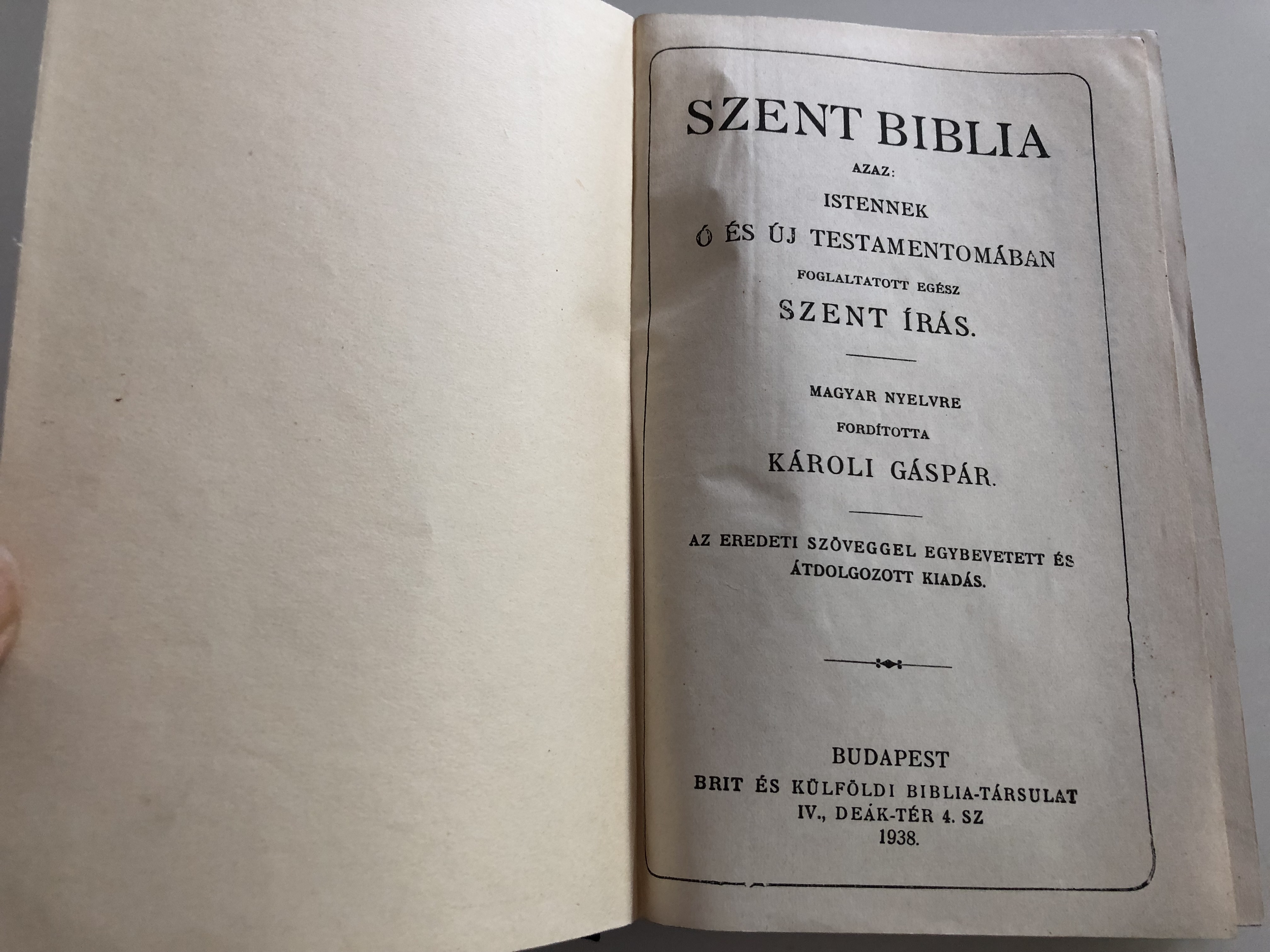 hungarian-holy-bible-szent-biblia-istennek-s-j-testamentom-ban-foglaltatott-eg-sz-szent-r-s-british-bible-society-1938-k-roli-g-sp-r-translation-hardcover-3-.jpg
