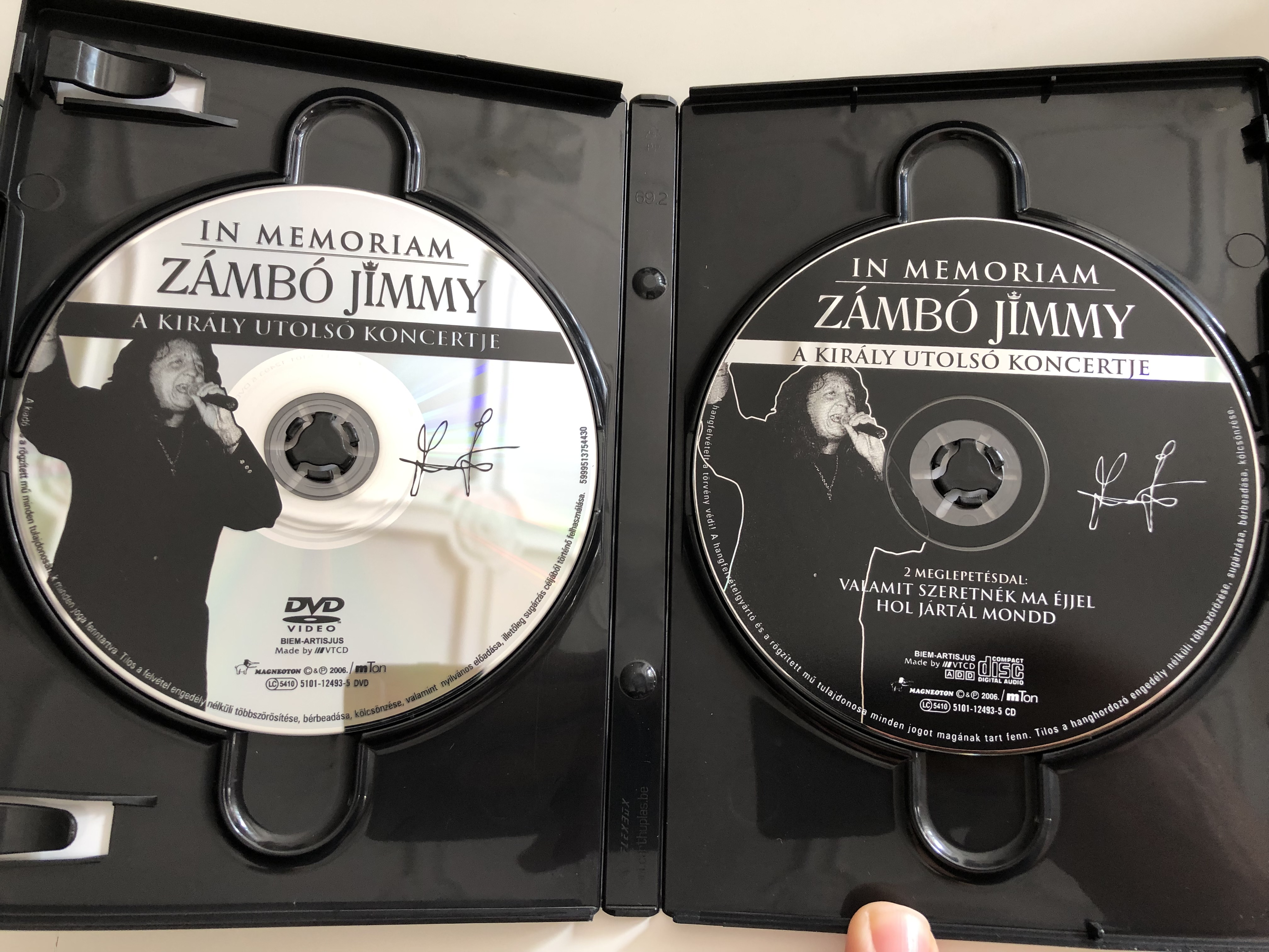 in-memoriam-z-mb-jimmy-dvd-2006-a-kir-ly-utols-koncertje-1999.-nov.-21-budapest-sportcsarnok-bonus-cd-with-2-extras-2-.jpg