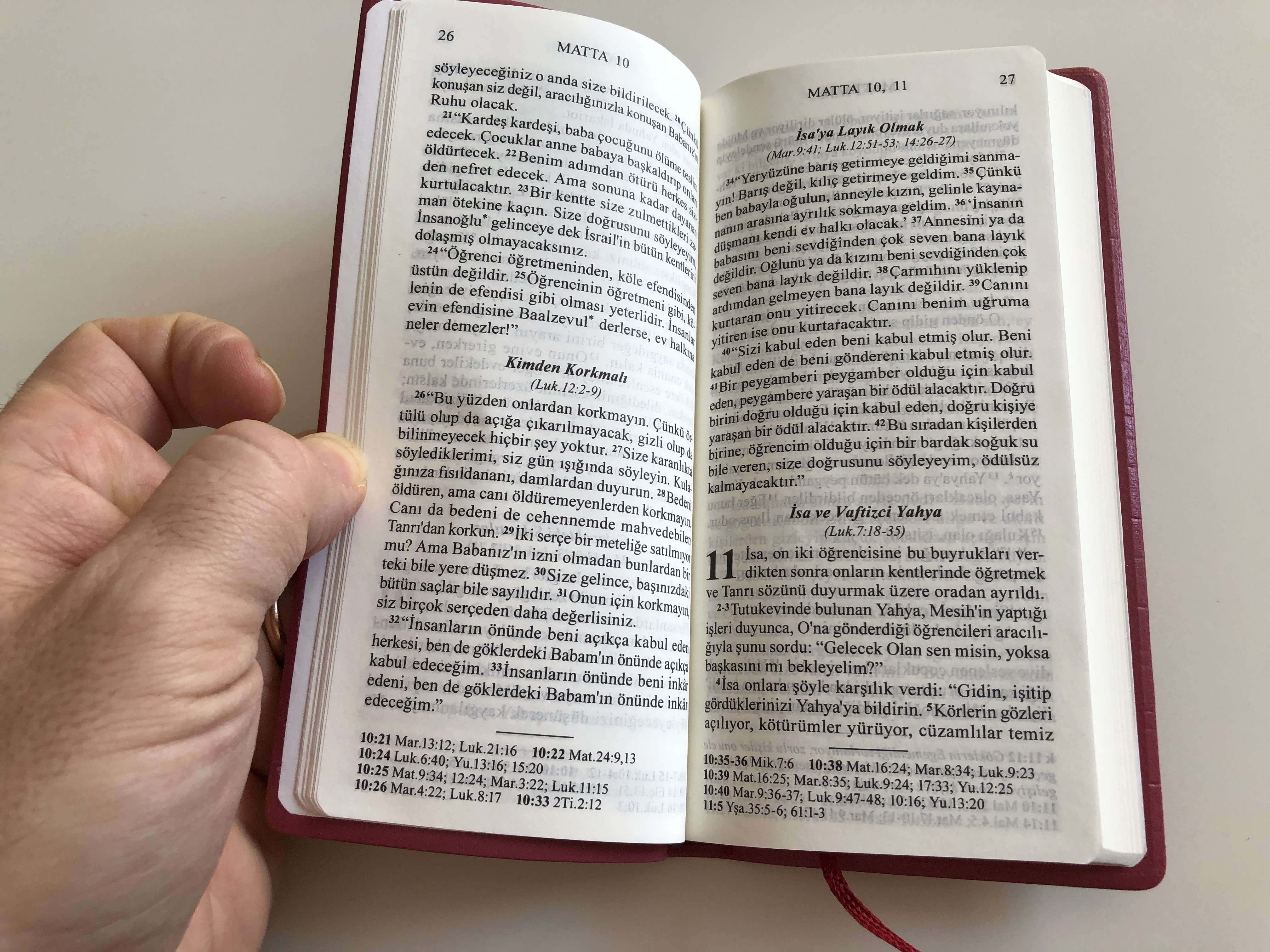 incil-turkish-new-testament-pocket-size-vinyl-bound-red-6-.jpg