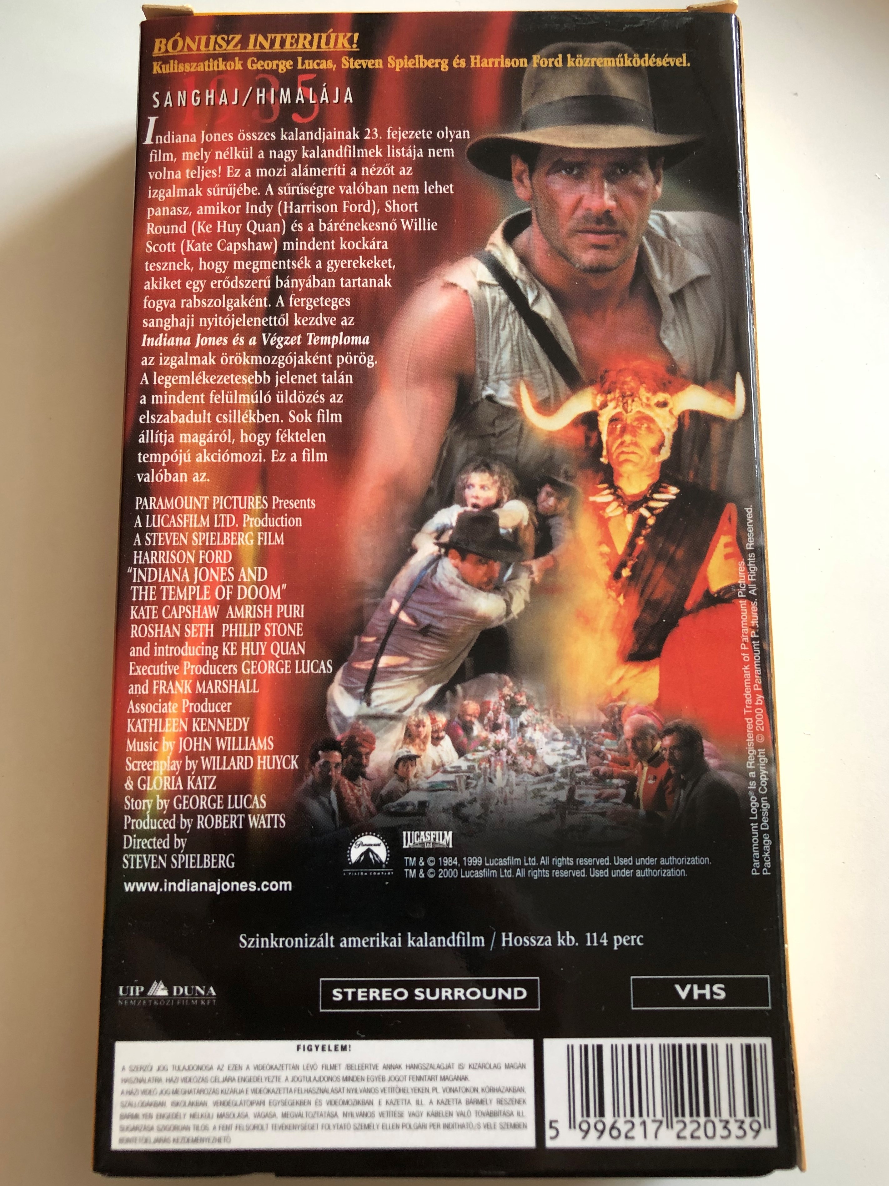 indiana-jones-and-the-temple-of-doom-vhs-1984-indiana-jones-s-a-v-gzet-temploma-directed-by-steven-spielberg-starring-harrison-ford-cate-capshaw-amrish-puri-jonathan-ke-quan-2-.jpg