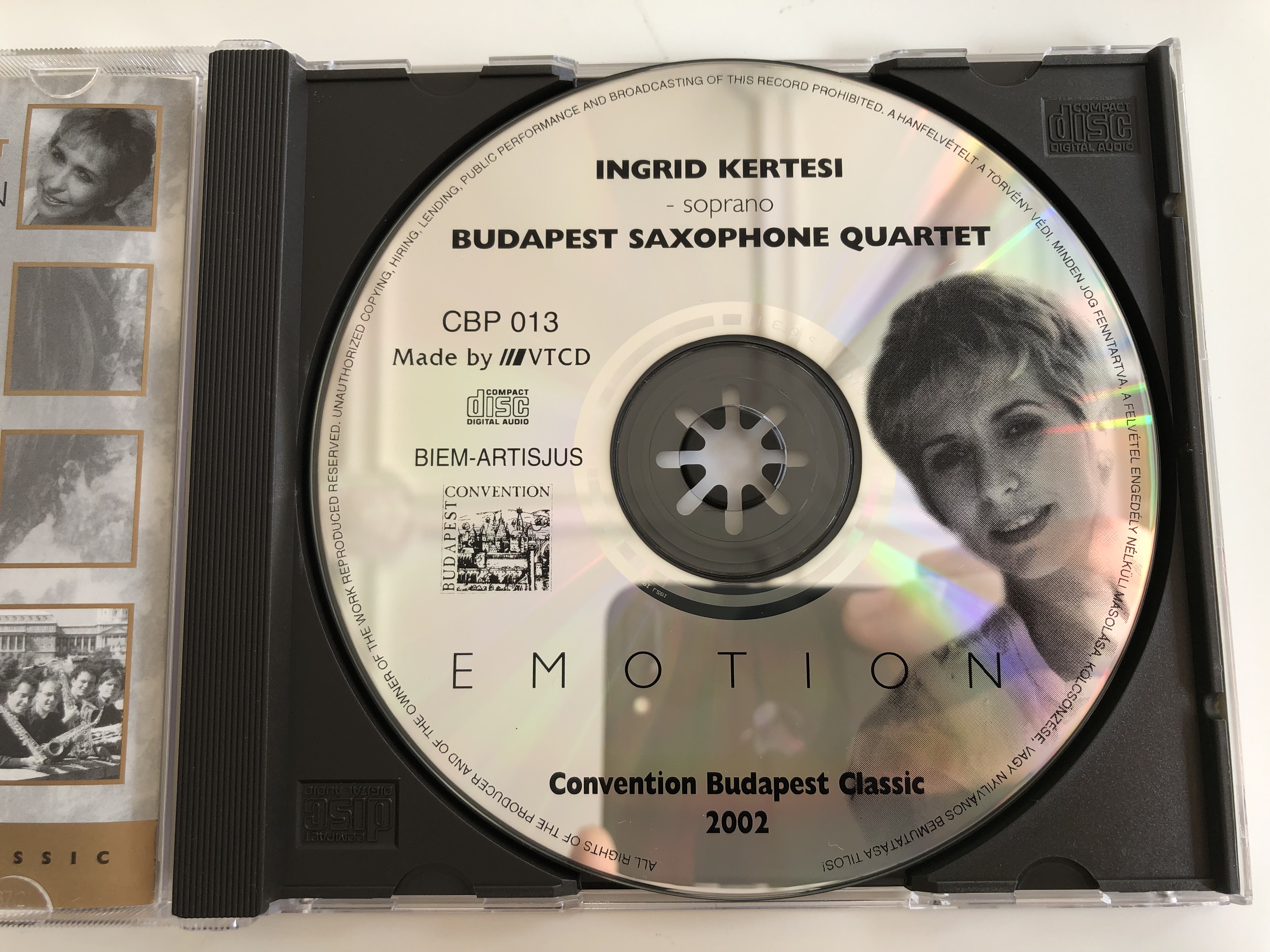 ingrid-kertesi-soprano-budapest-saxophone-quartet-emotion-convention-budapest-classics-audio-cd-2002-cbp-013-5-.jpg