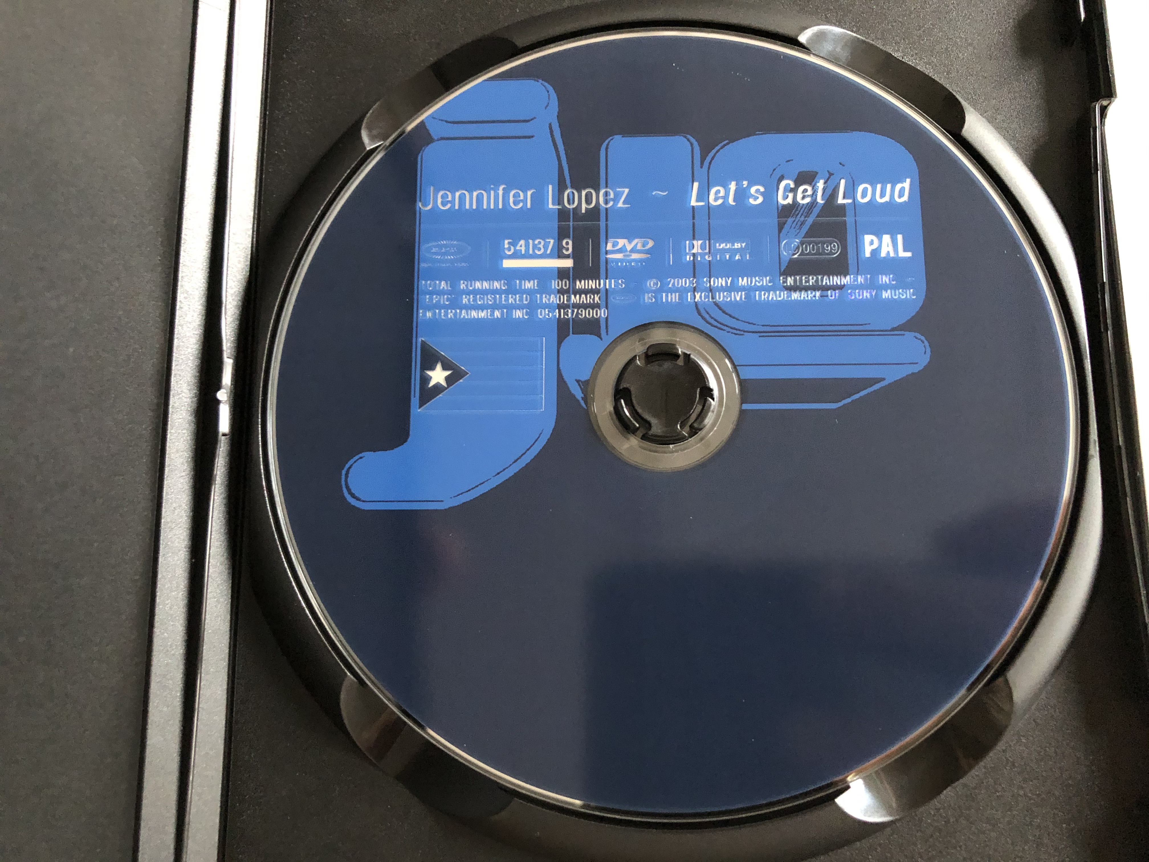 j.-lo-jennifer-lopez-let-s-get-loud-dvd-2003-directed-by-hamish-hamilton-2.jpg