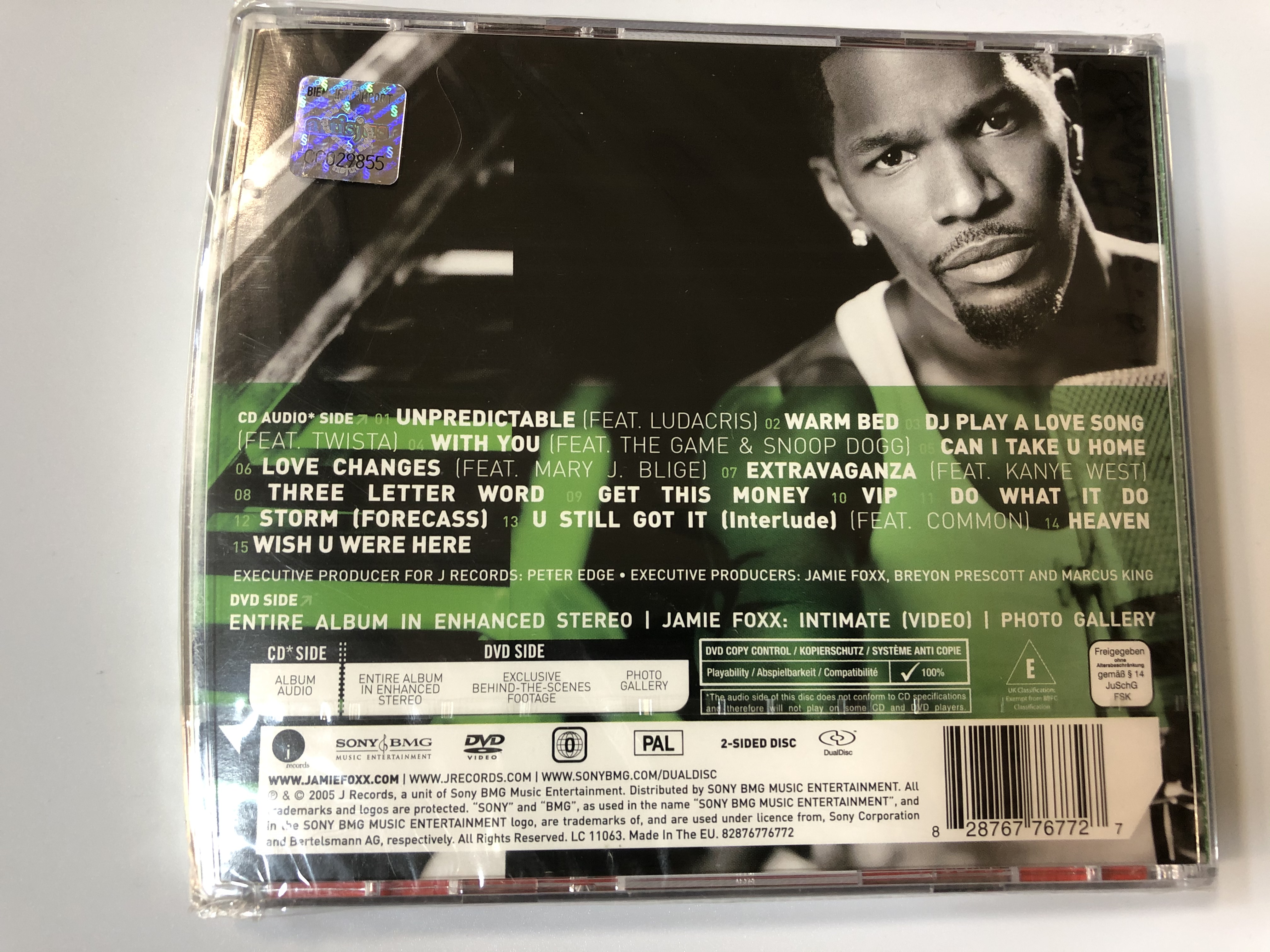 jamie-foxx-unpredictable-one-disc-two-experiences.-cd-side-the-highly-anticipated-album-includes-the-smash-single-unpredictable-featuring-ludacris-plus-guest-appearances-by-kanye-.jpg