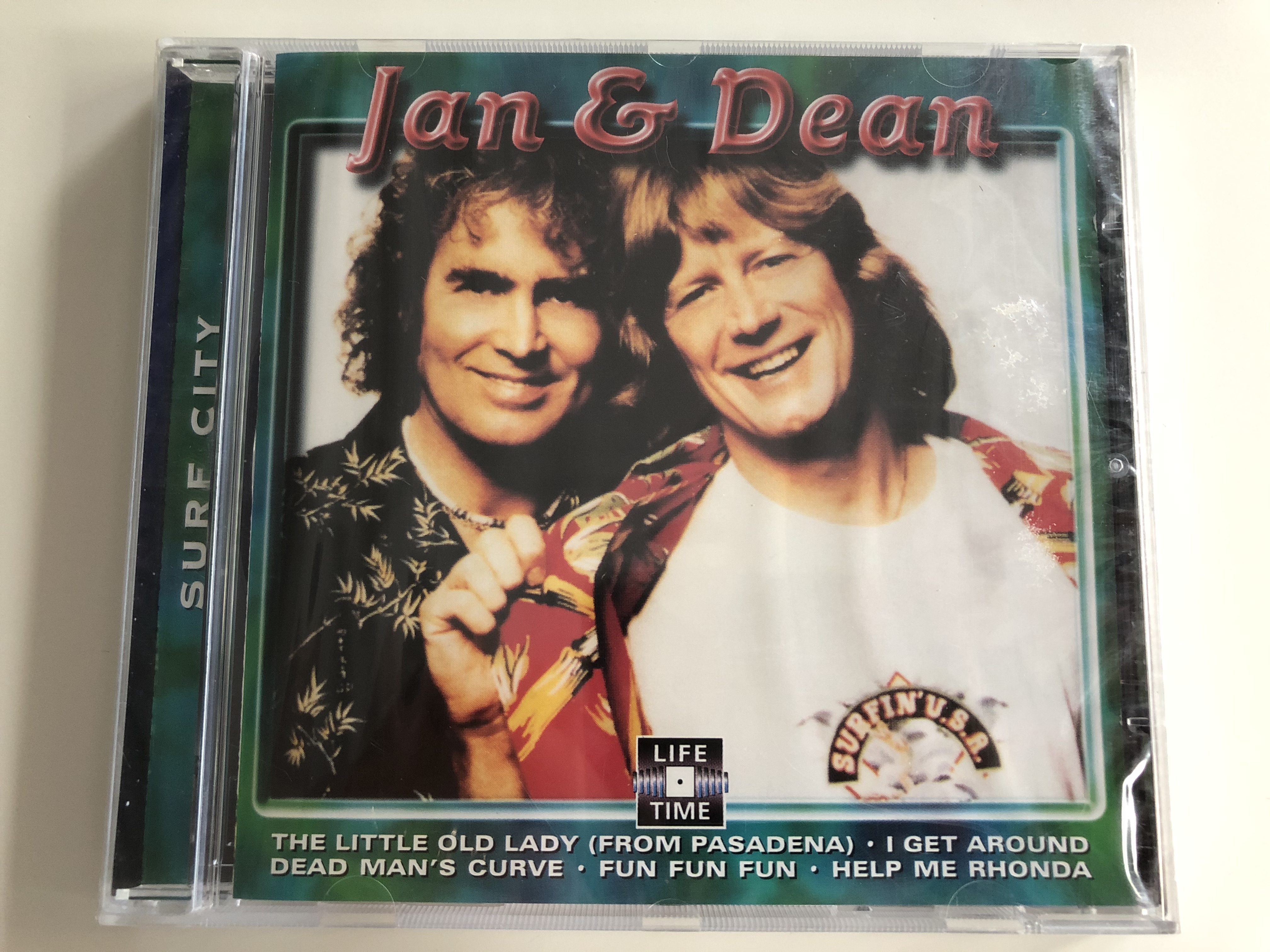 jan-dean-surf-city-the-litle-old-lady-from-pasadena-i-get-around-dead-man-s-curve-fun-fun-fun-help-me-rhonda-life-time-records-audio-cd-lt-5087-1-.jpg