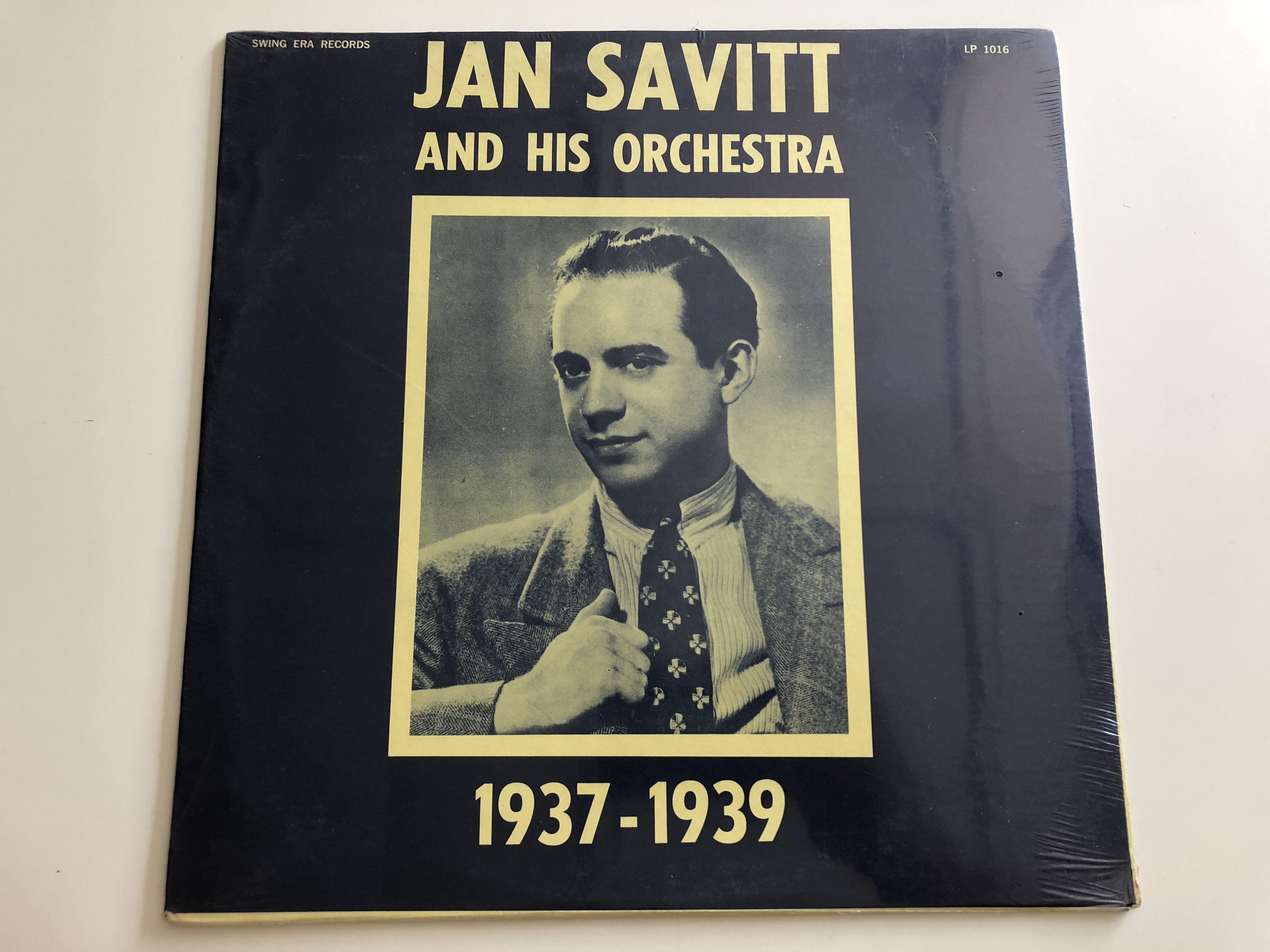 jan-savitt-and-his-orchestra-1937-1939-swing-era-records-lp-lp-1016-1-.jpg