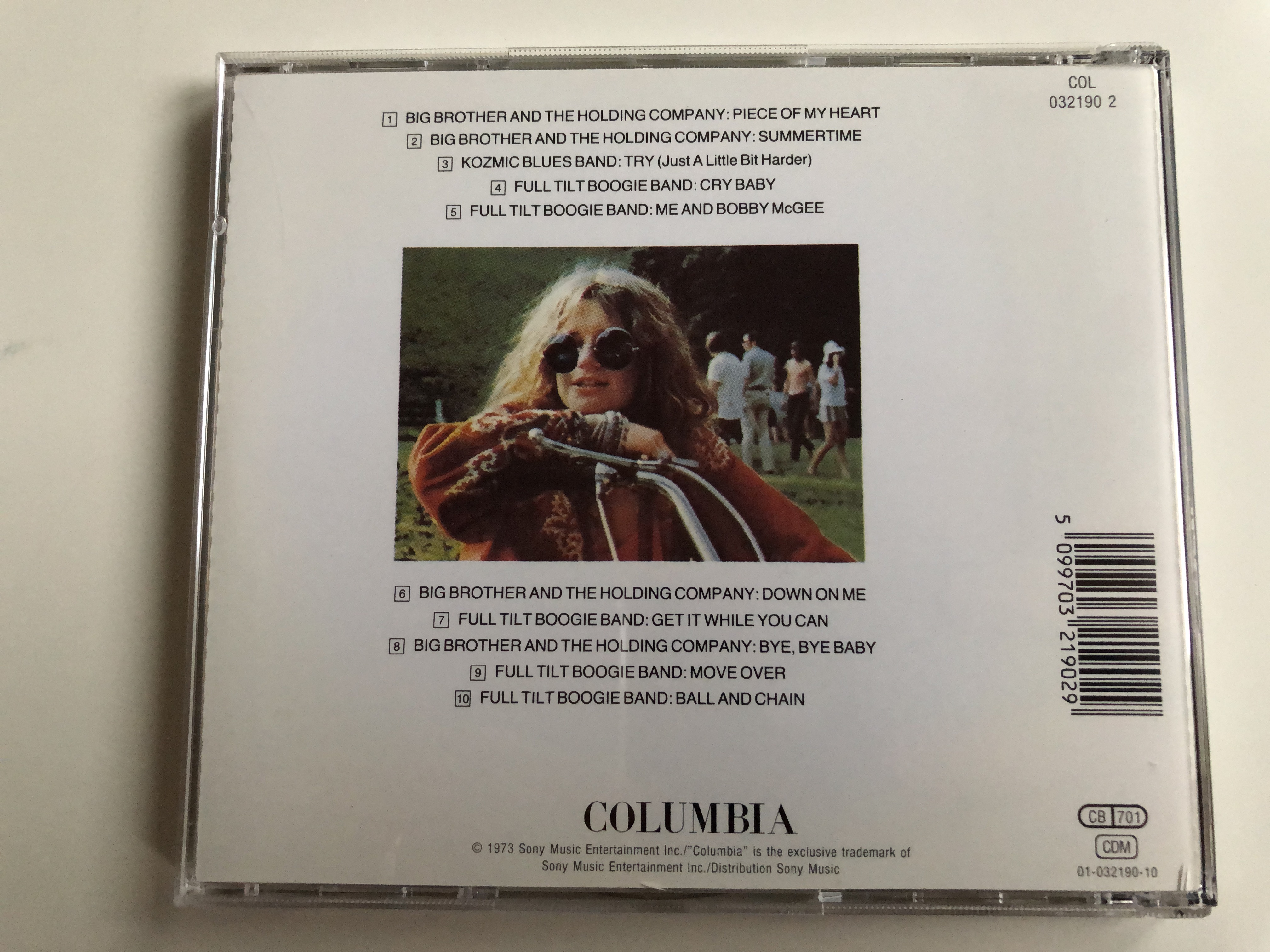 janis-joplin-s-greatest-hits-me-and-bobby-mcgee-down-on-me-piece-of-my-heart-try-just-a-little-bit-harder-bye-bye-baby-cbs-audio-cd-cd-32190-4-.jpg