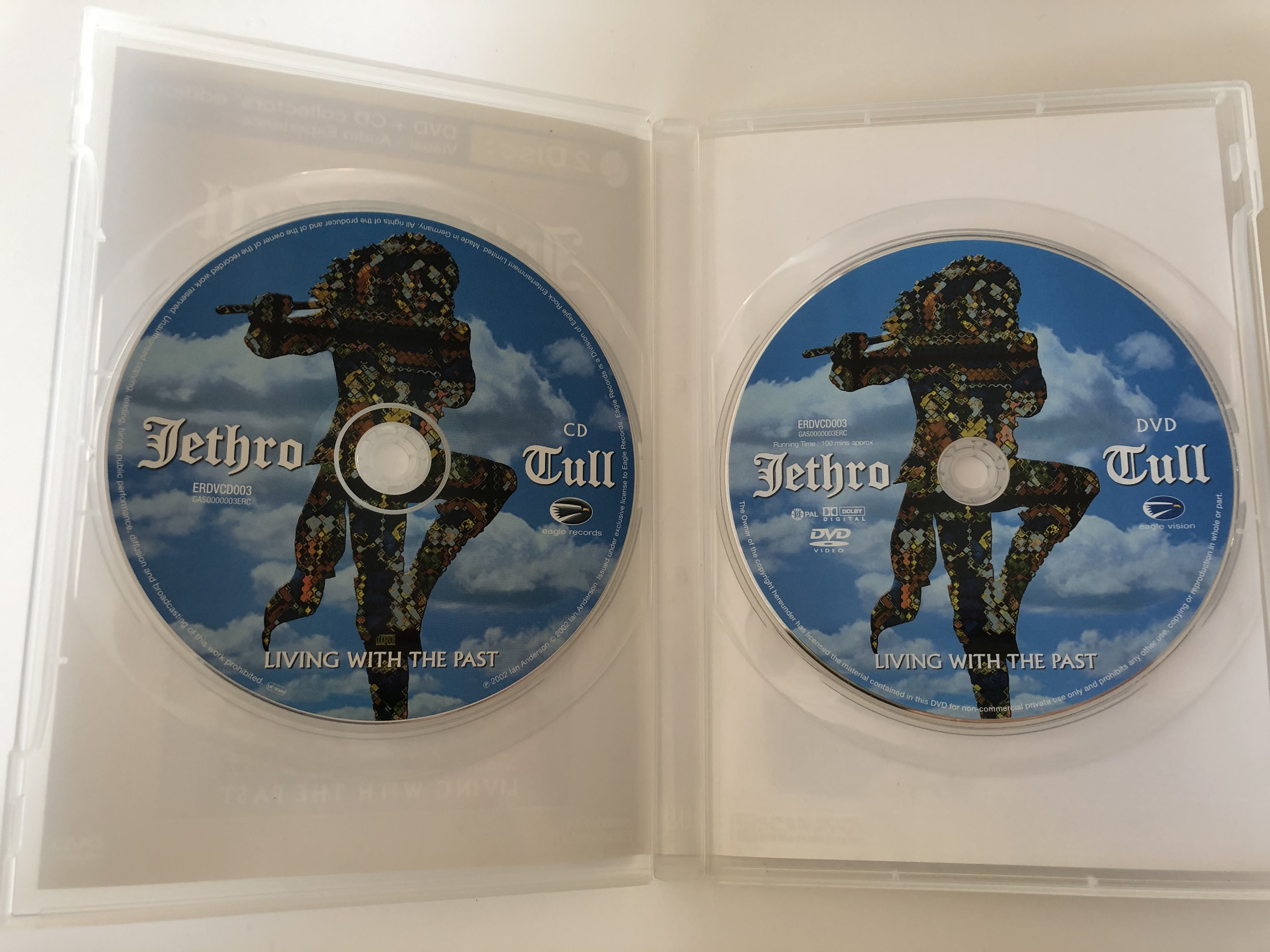 jethro-tull-living-with-the-past-dvd-cd-2.jpg