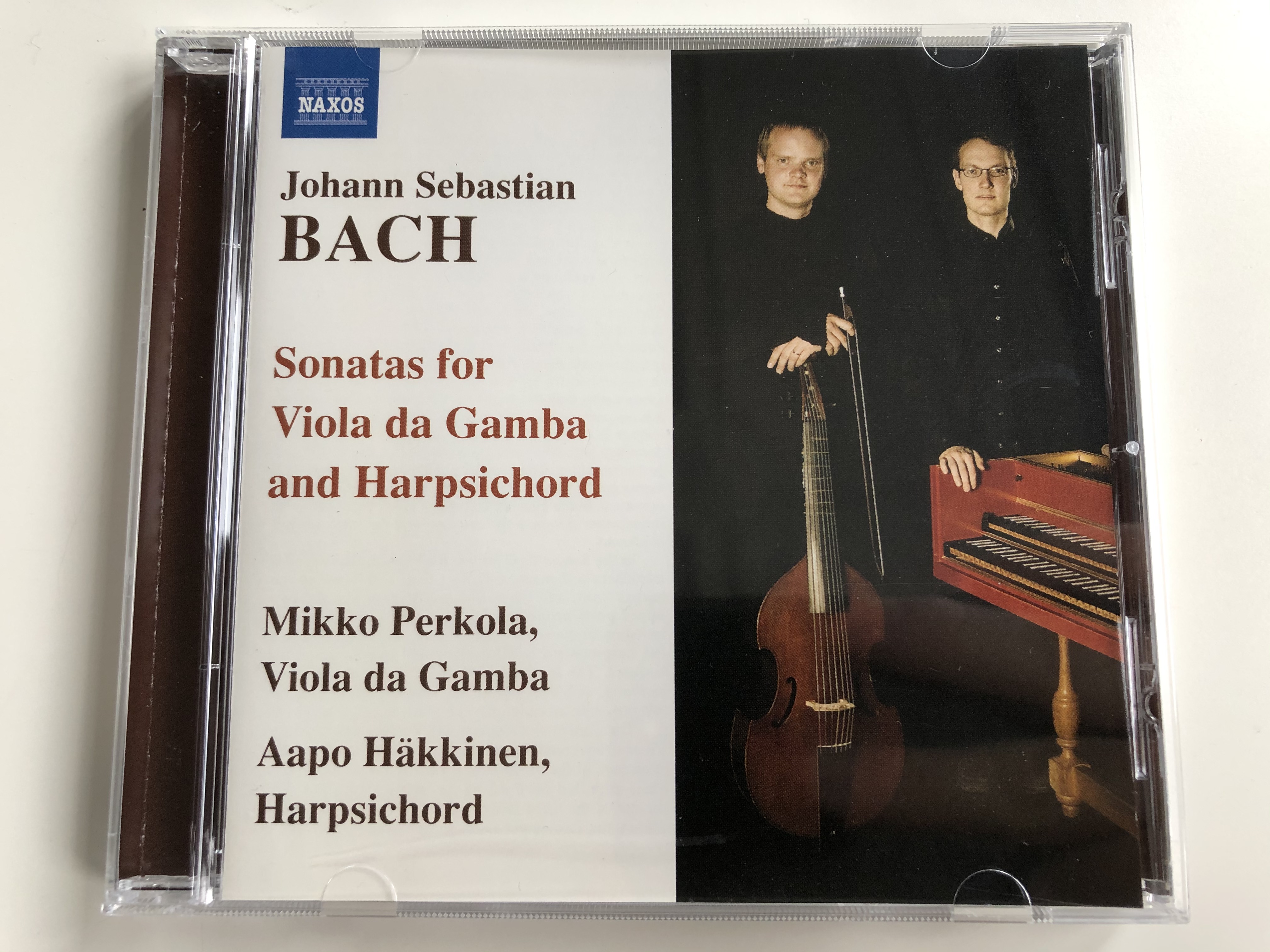 johann-sebastian-bach-sonatas-for-viola-da-gamba-and-harpsichord-viola-da-gamba-mikko-perkola-harpichord-aapo-h-kkinen-naxos-rights-international-ltd.-audio-cd-2007-8-1-.jpg