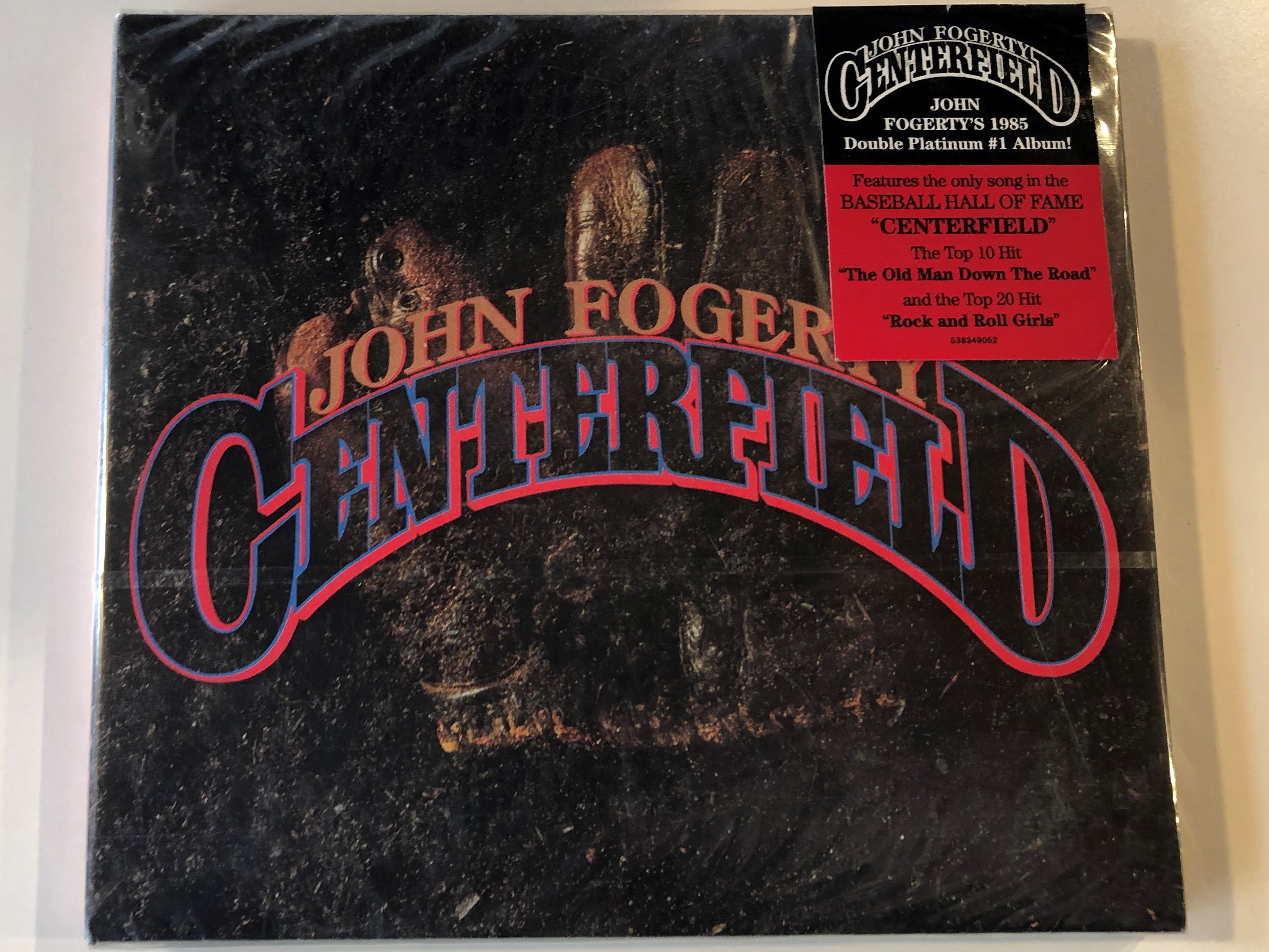 john-fogerty-centerfield-features-the-only-song-in-the-baseball-hall-of-fame-centerfield-the-top-10-hit-the-old-man-down-the-road-and-the-top-20-hit-rock-and-roll-girls-bmg-au-1-.jpg