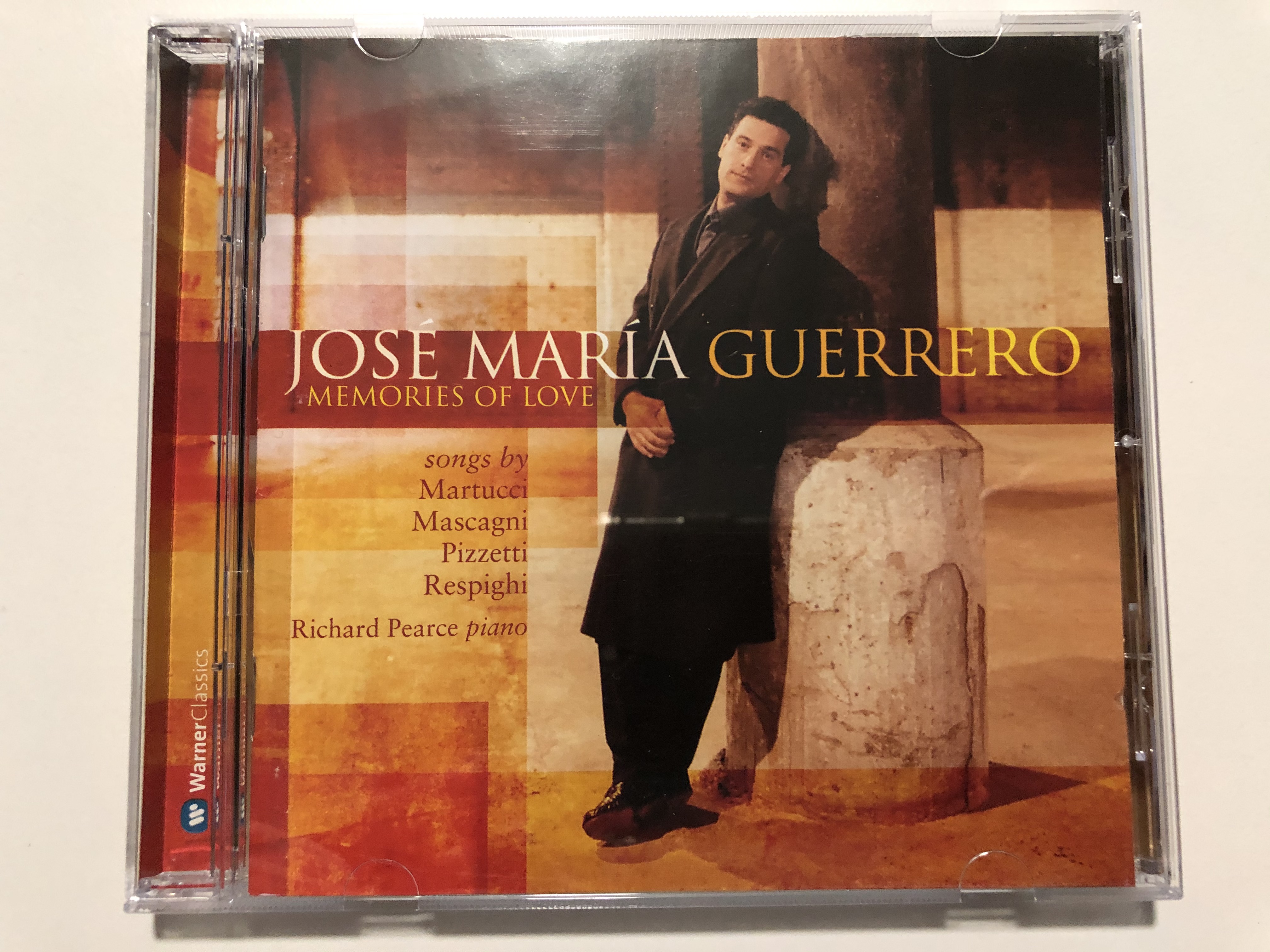 jose-maria-guerrero-memories-of-love-songs-by-martucci-mascagni-pizzetti-respighi-richard-pearce-piano-warner-classics-audio-cd-2004-2564-61295-2-1-.jpg