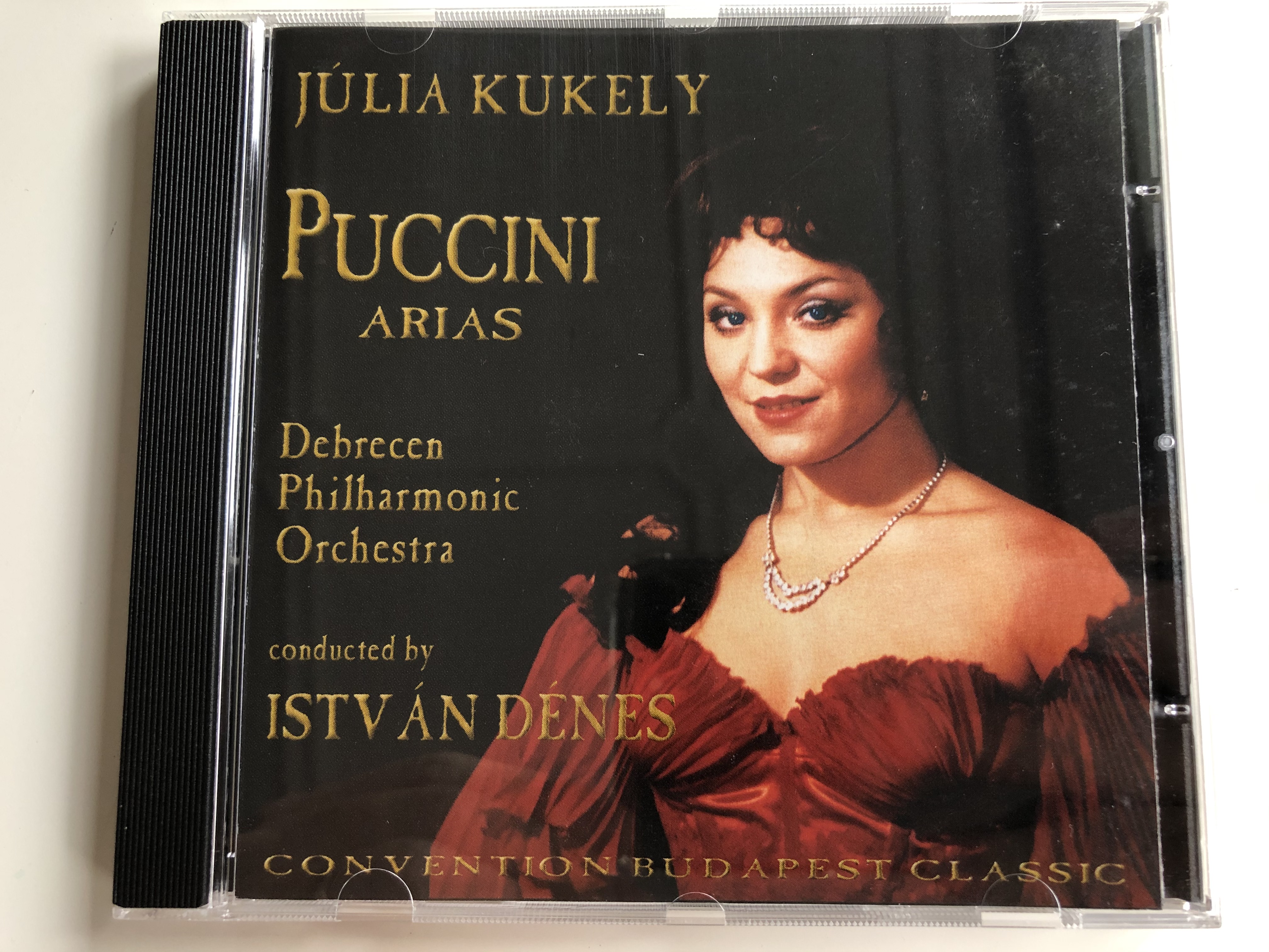 julia-kukely-puccini-arias-debrecen-philharmonic-orchestra-conducted-by-istvan-denes-convention-budapest-classic-audio-cd-1999-cbp-004-1-.jpg
