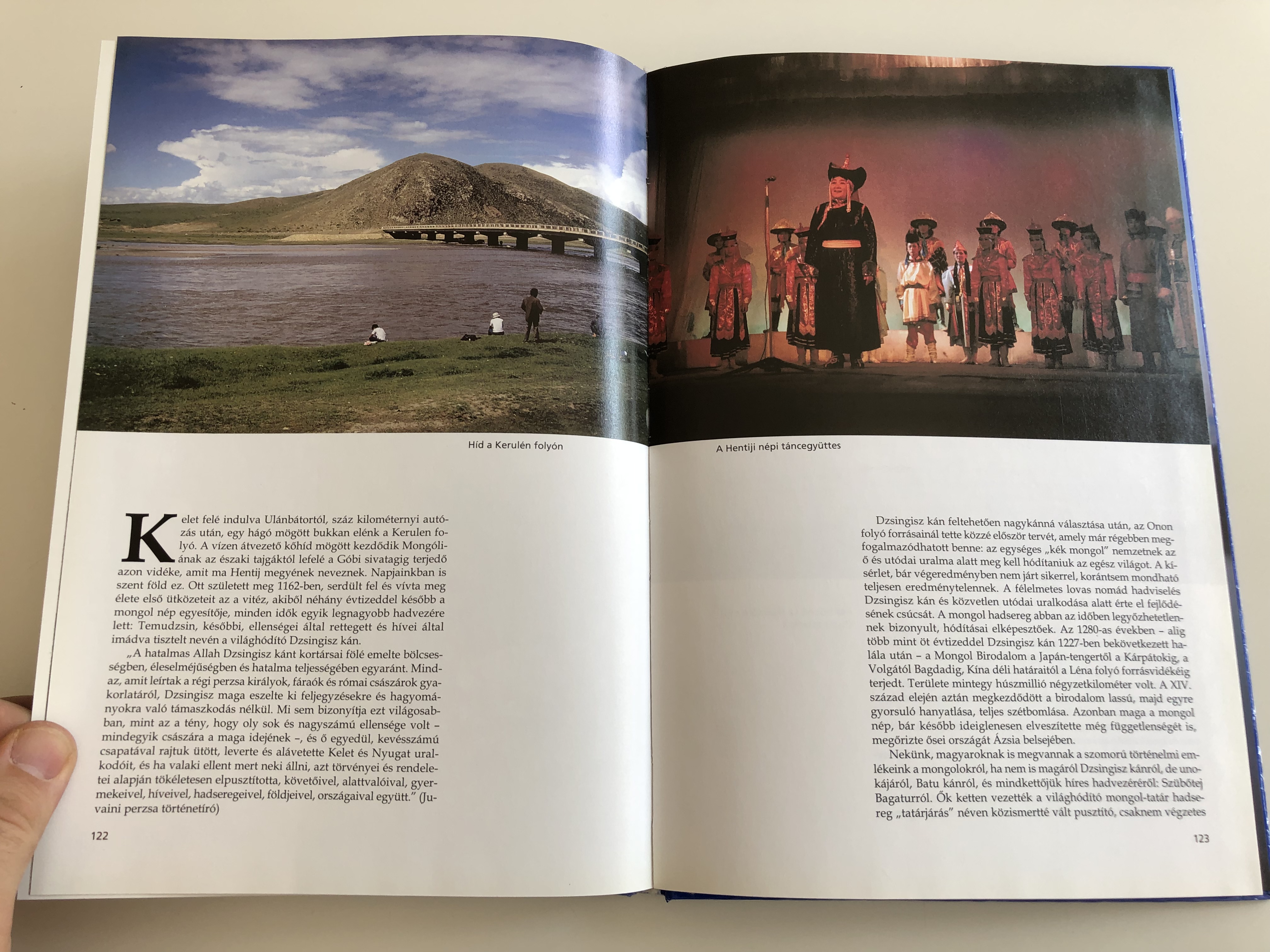 julianus-nyomdokain-zsi-ban-by-benk-mih-ly-f-nyk-pez-g-pes-barangol-sok-mong-li-ban-photographical-journey-through-mongolia-timp-kiad-2001-14-.jpg