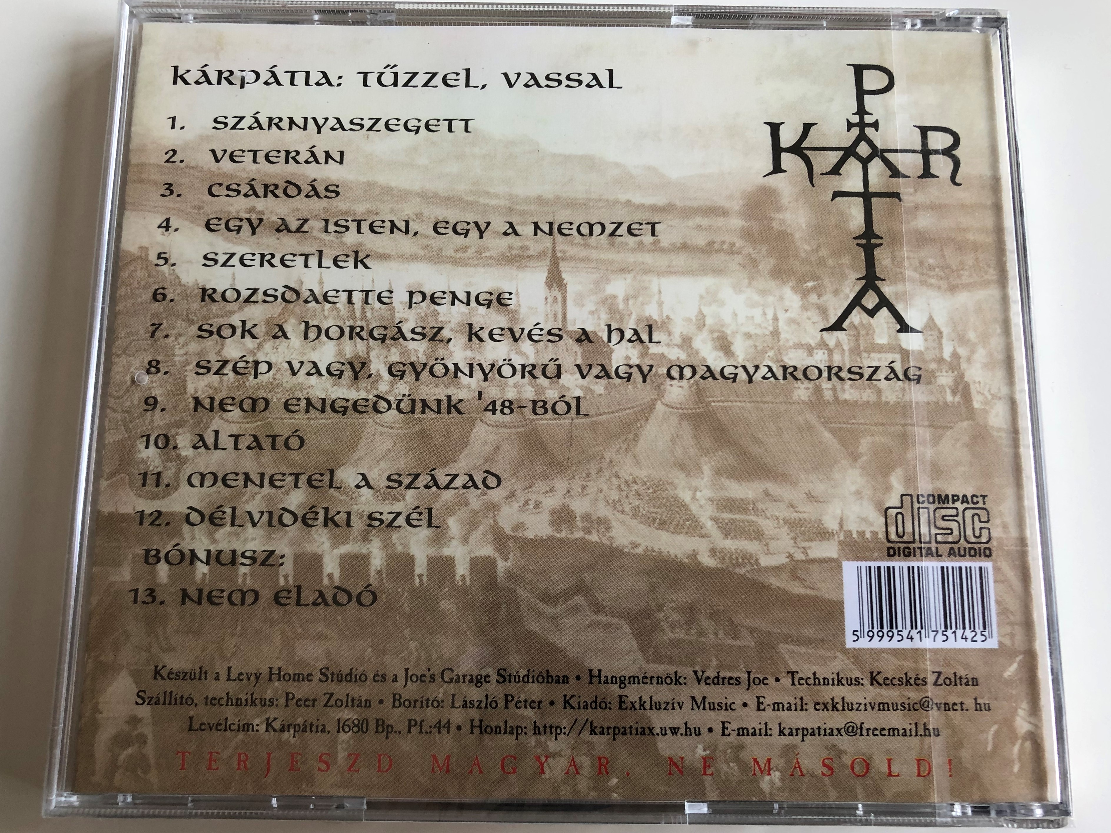 k-rp-tia-t-zzel-vassal-sz-rnyaszegett-veter-n-rozsdaette-penge-altat-menetel-a-sz-zad-d-lvid-ki-sz-l-audio-cd-2004-2-.jpg
