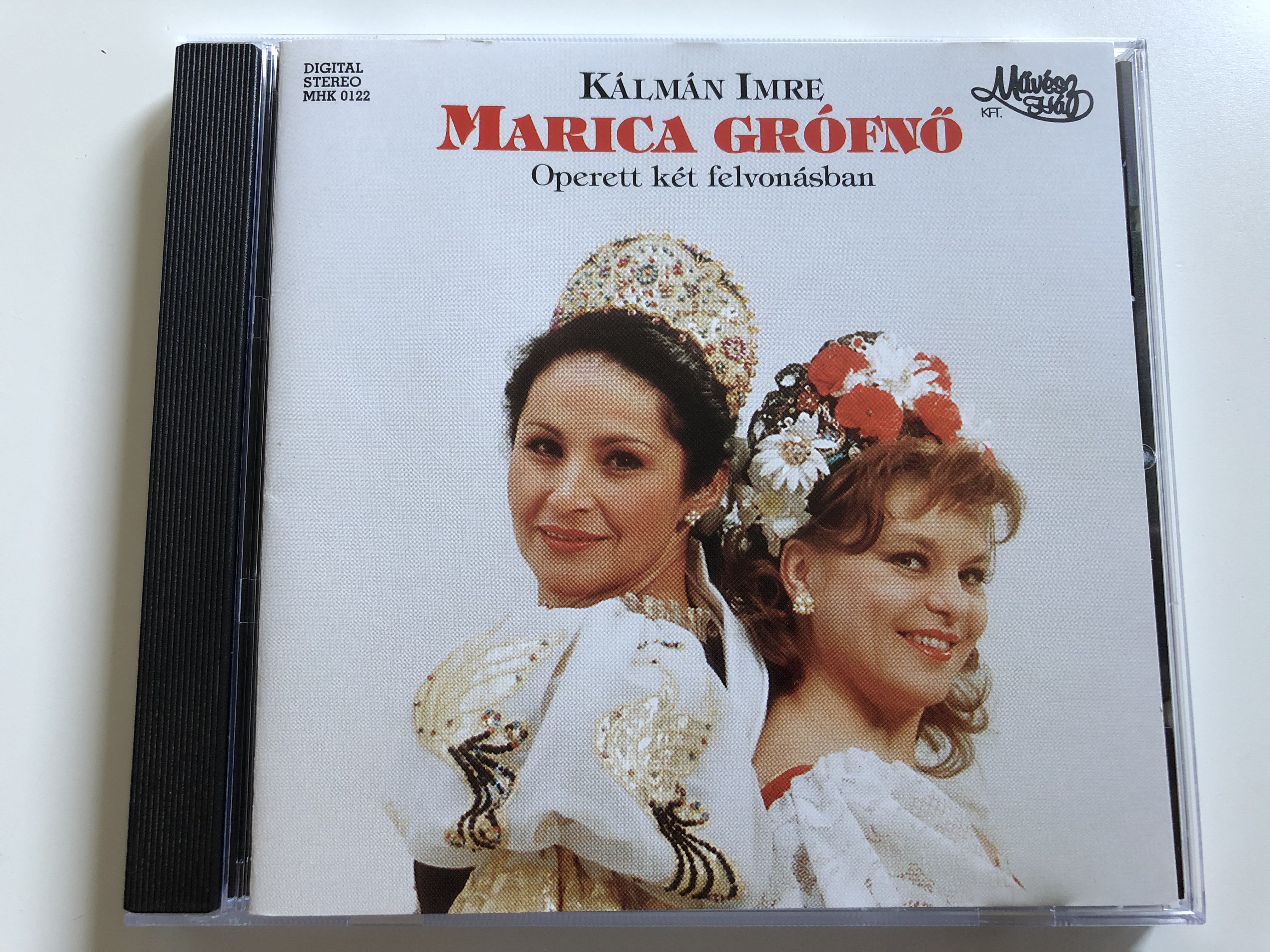 kalman-imre-marica-grofno-operett-ket-felvonasban-muveszhaz-audio-cd-1994-mhk-0122-1-.jpg