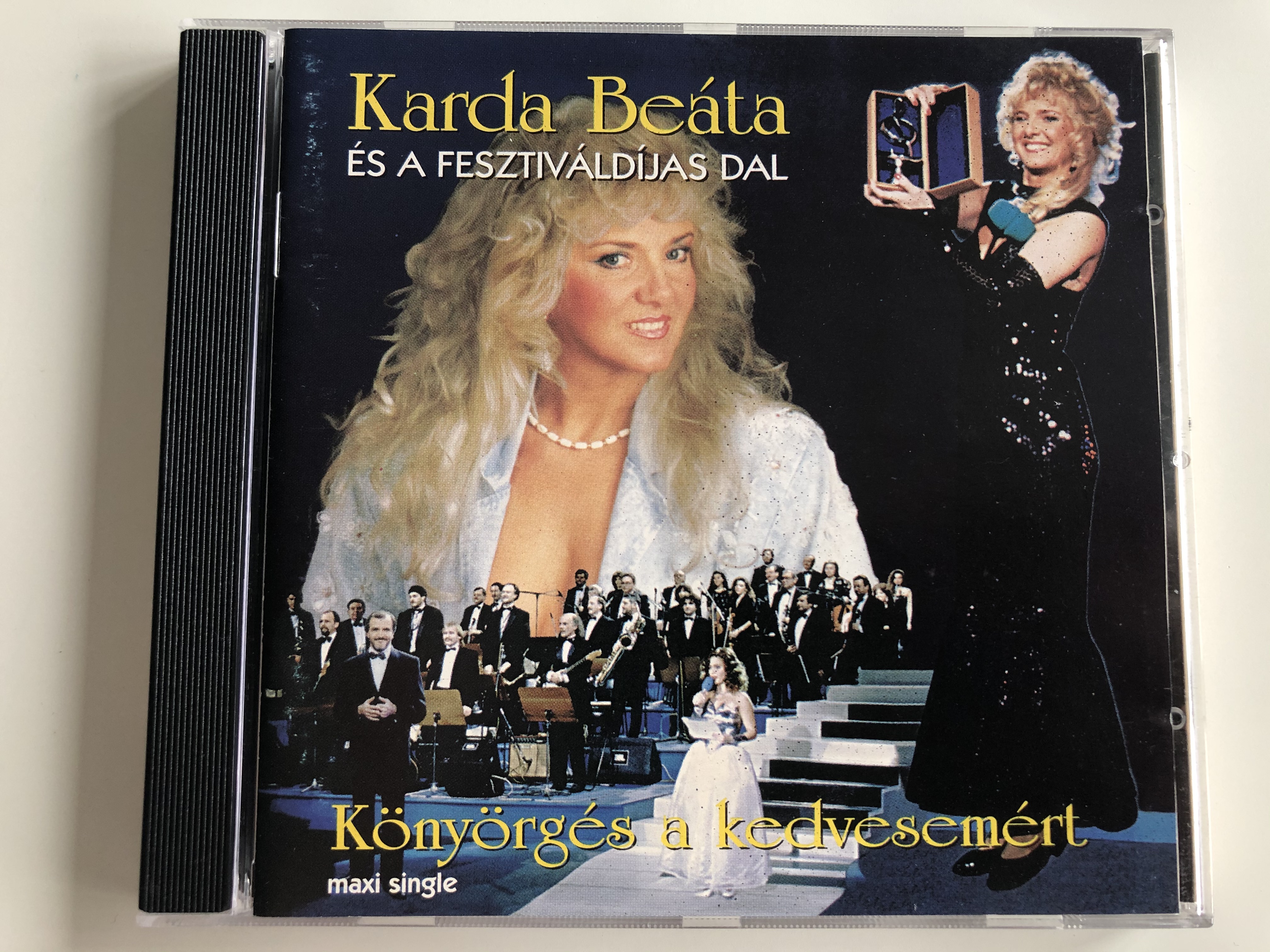 karda-beata-es-a-fesztivaldijas-dal-konyorges-a-kedvesemert-maxi-single-studio-alfa-audio-cd-cd-008-2-.jpg