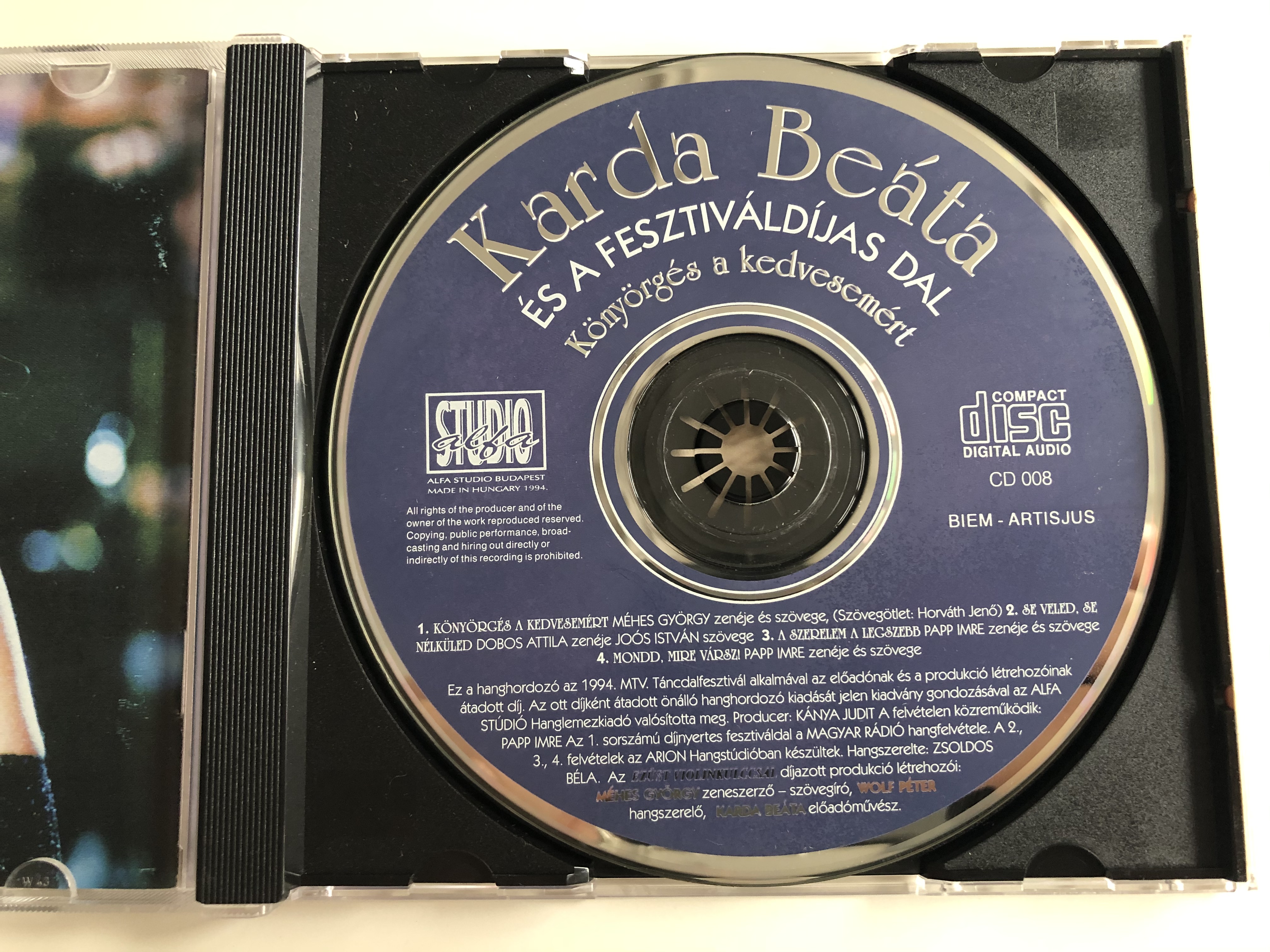 karda-beata-es-a-fesztivaldijas-dal-konyorges-a-kedvesemert-maxi-single-studio-alfa-audio-cd-cd-008-7-.jpg