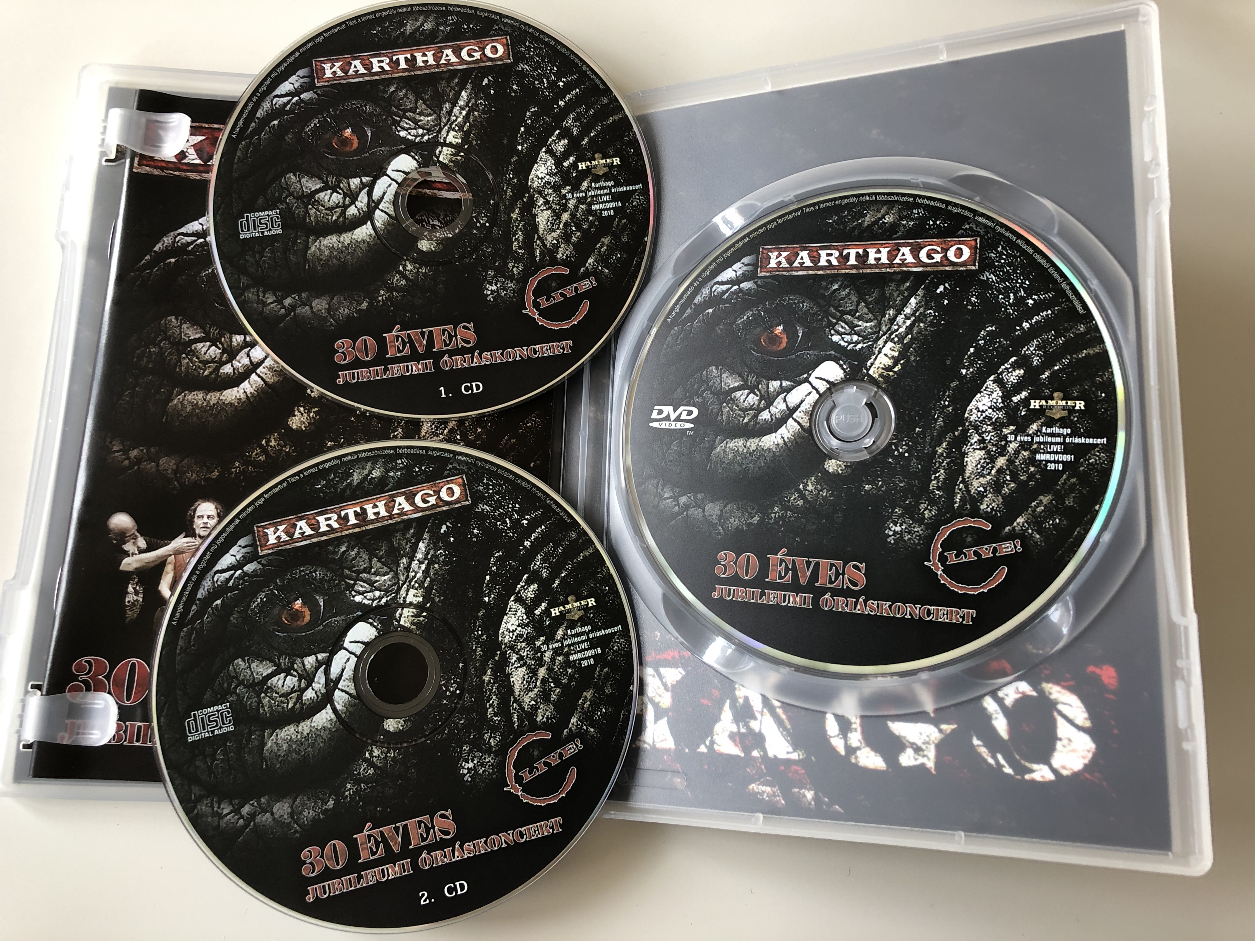 karthago-dvd-2009-30-ves-jubileumi-ri-skoncert-3.jpg