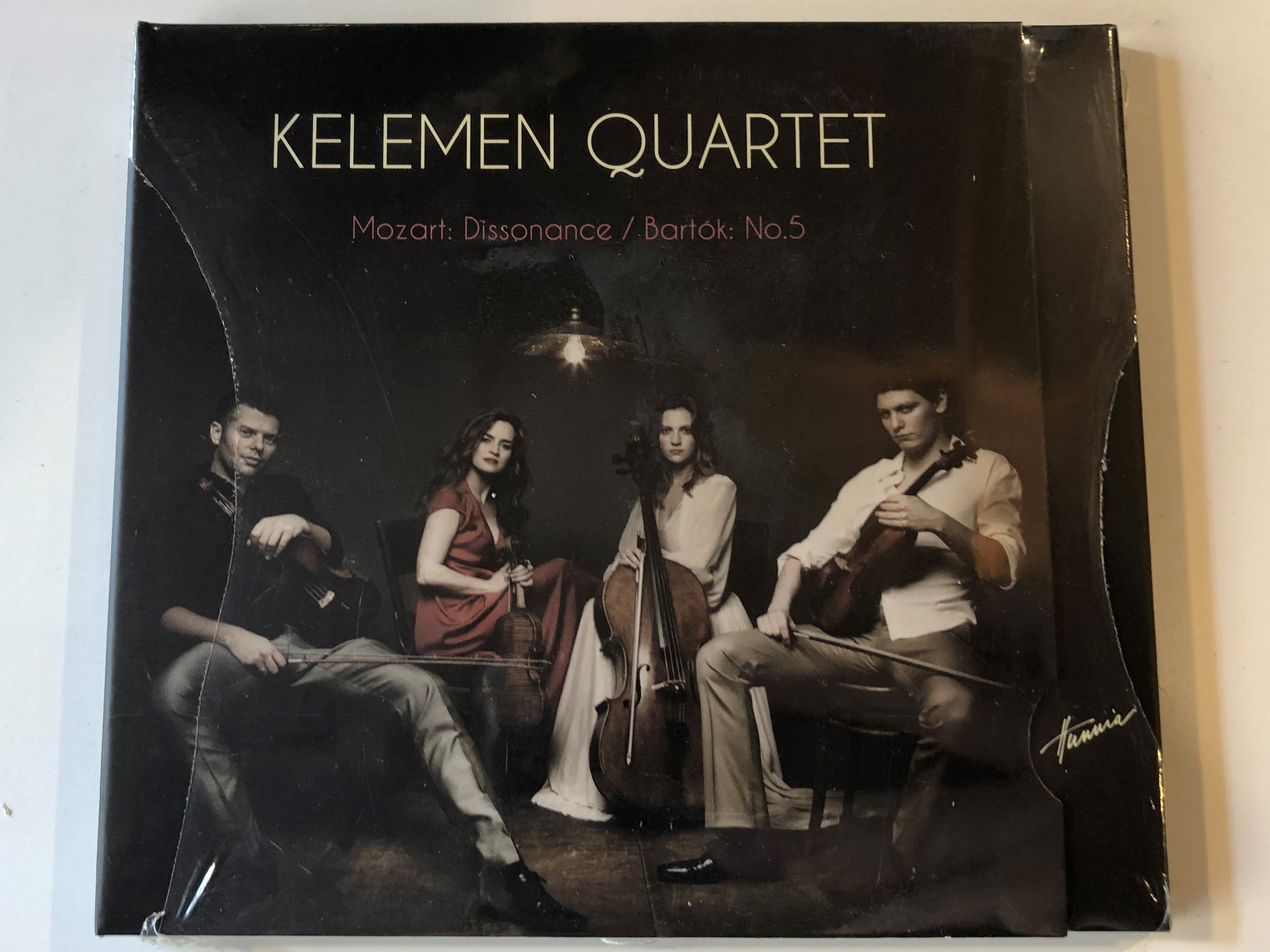 kelemen-quartet-mozart-dissonancebartok-no.-5-hunnia-records-film-production-audio-cd-2012-5999883042762-1-.jpg