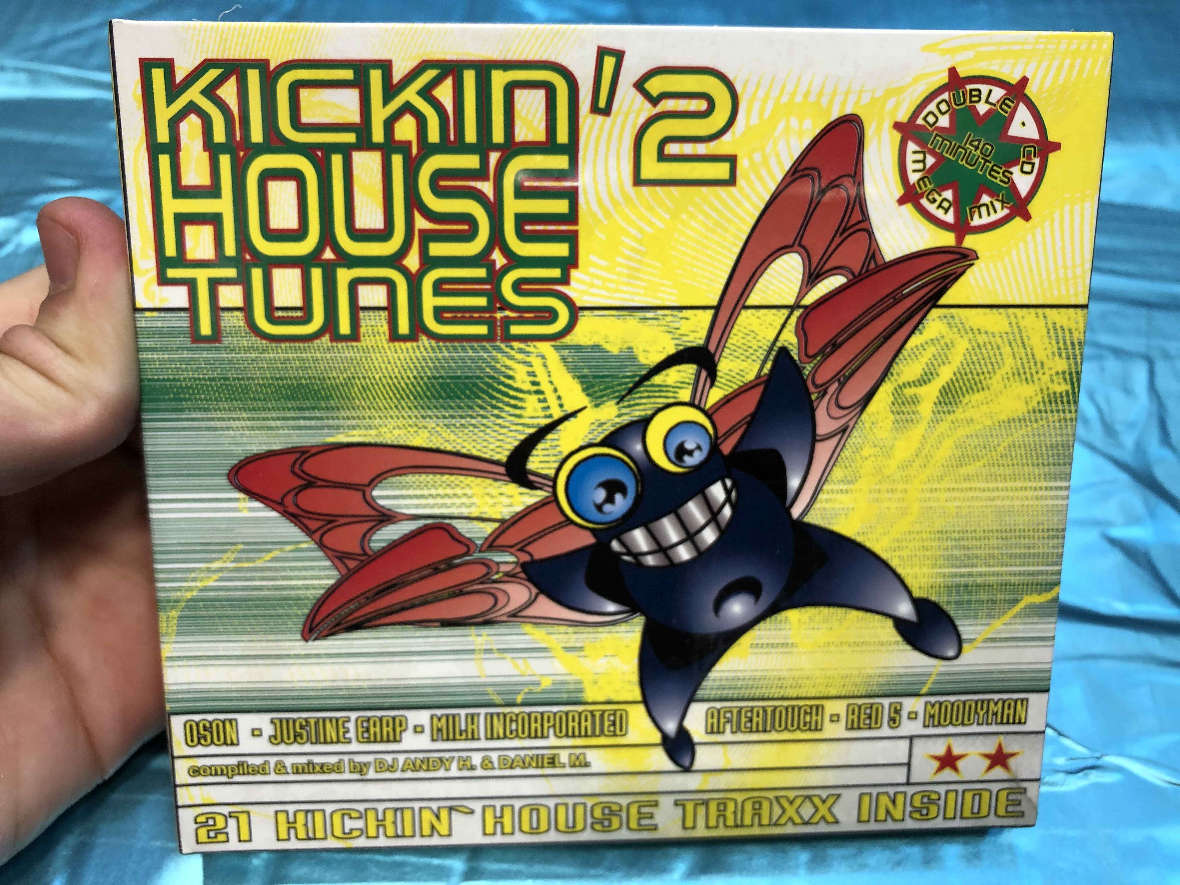 kickin-house-tunes-2-oson-justine-eaap-milk-incorporated-aftertouch-red-5-moodyman-compiled-mixed-by-dj-andy-h.-daniel-m.-21-kickin-house-traxx-inside-massive-dance-attack-2x-au-1-.jpg