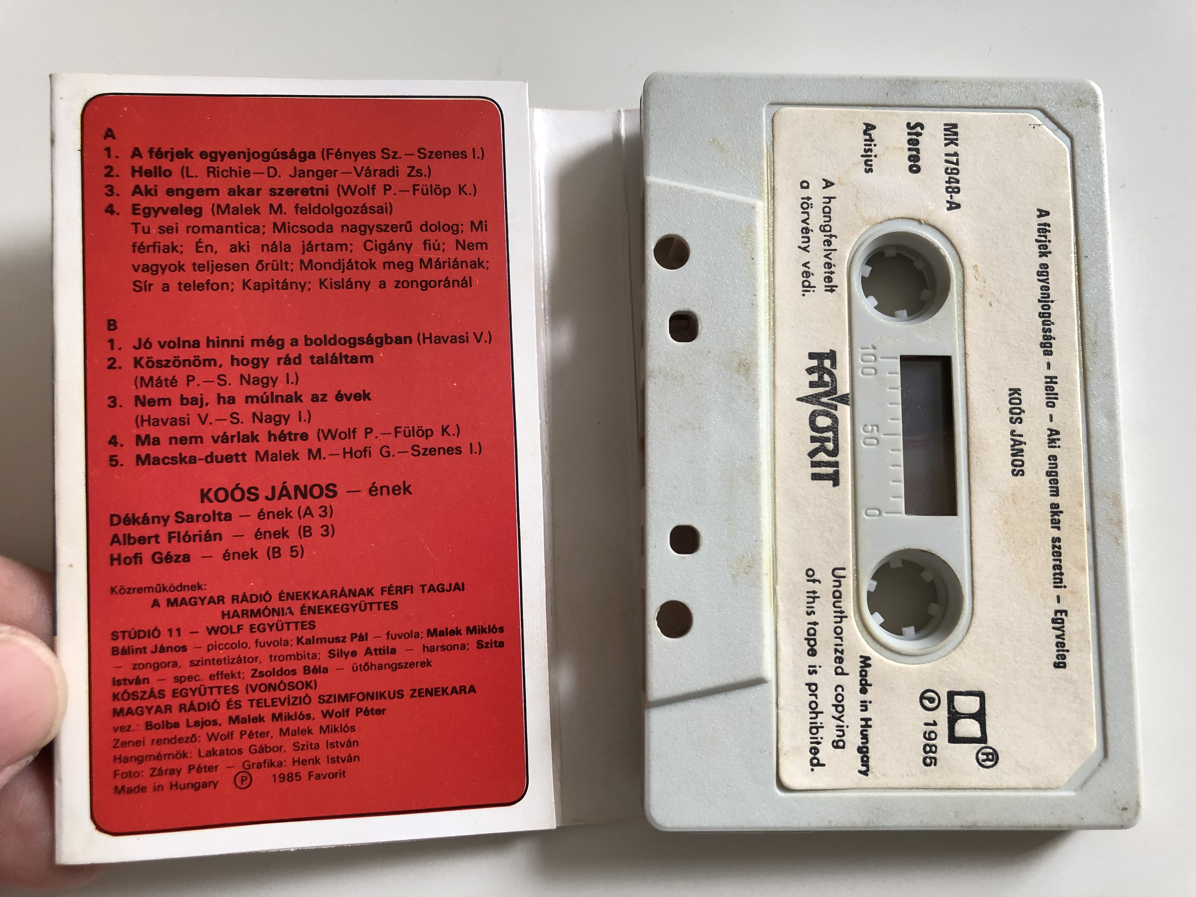 ko-s-j-nos-jubileum-favorit-cassette-stereo-mk-17948-2-.jpg