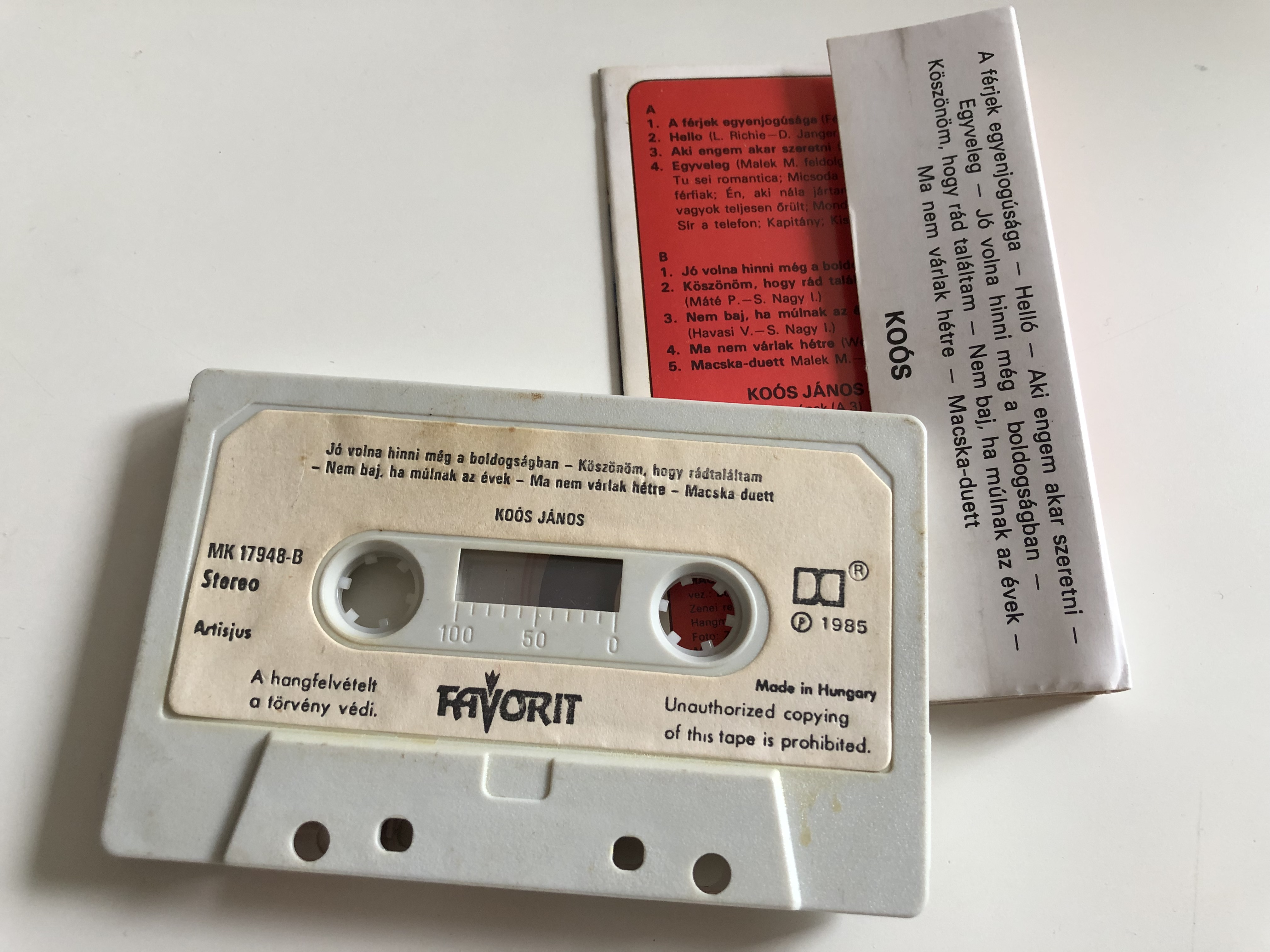 ko-s-j-nos-jubileum-favorit-cassette-stereo-mk-17948-3-.jpg