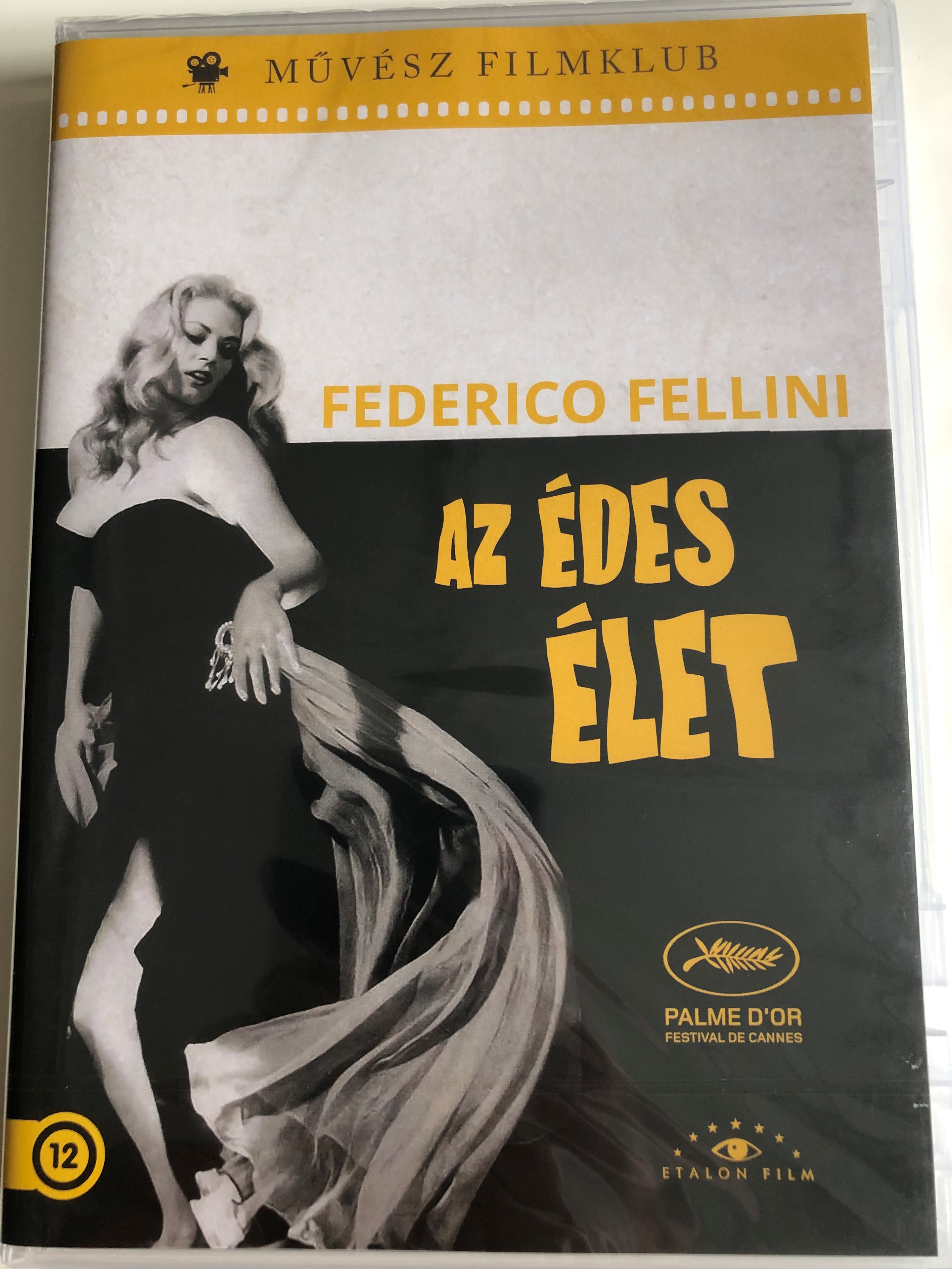 la-dolce-vita-dvd-1960-az-des-let-directed-by-federico-fellini-starring-marcello-mastroianni-anita-ekberg-anouk-aim-e-yvonne-furneaux-magali-no-alain-cuny-nadia-gray-1-.jpg
