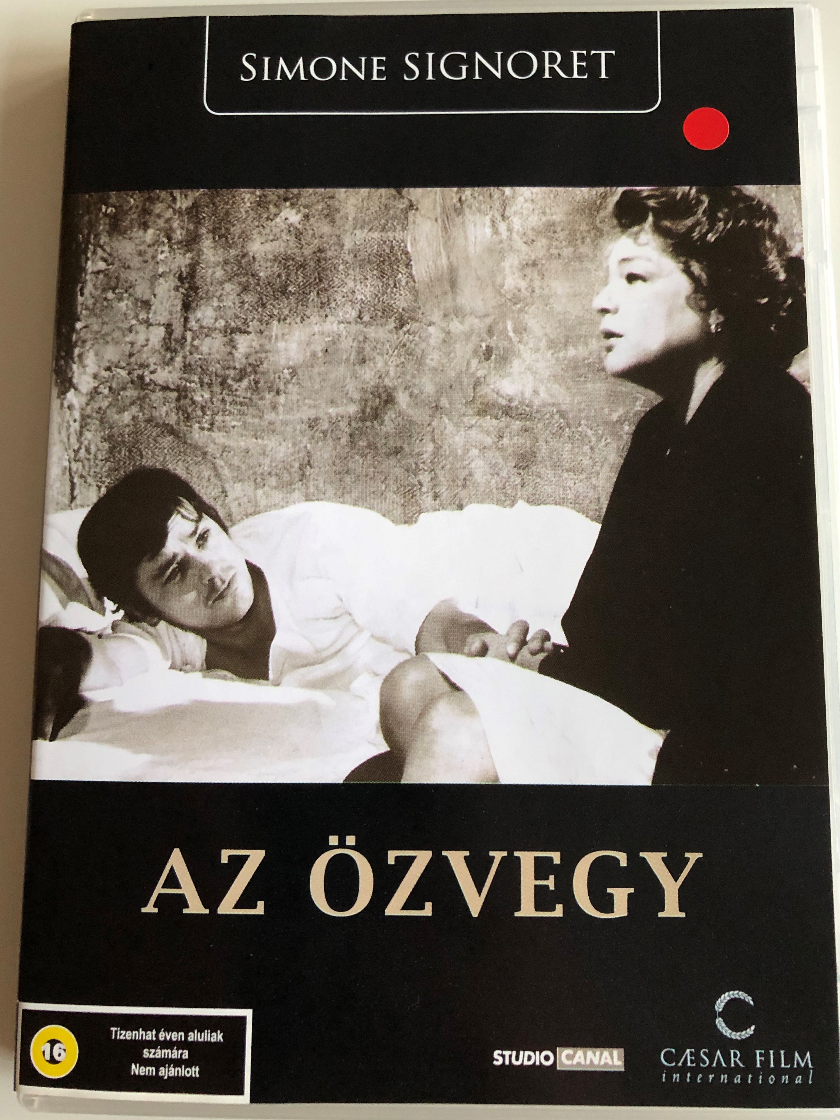 La Veuve Couderc DVD 1971 Az özvegy / Directed by Pierre Granier-Deferre /  Starring: Simone Signoret, Alain Delon / The Widow Couderc -  bibleinmylanguage