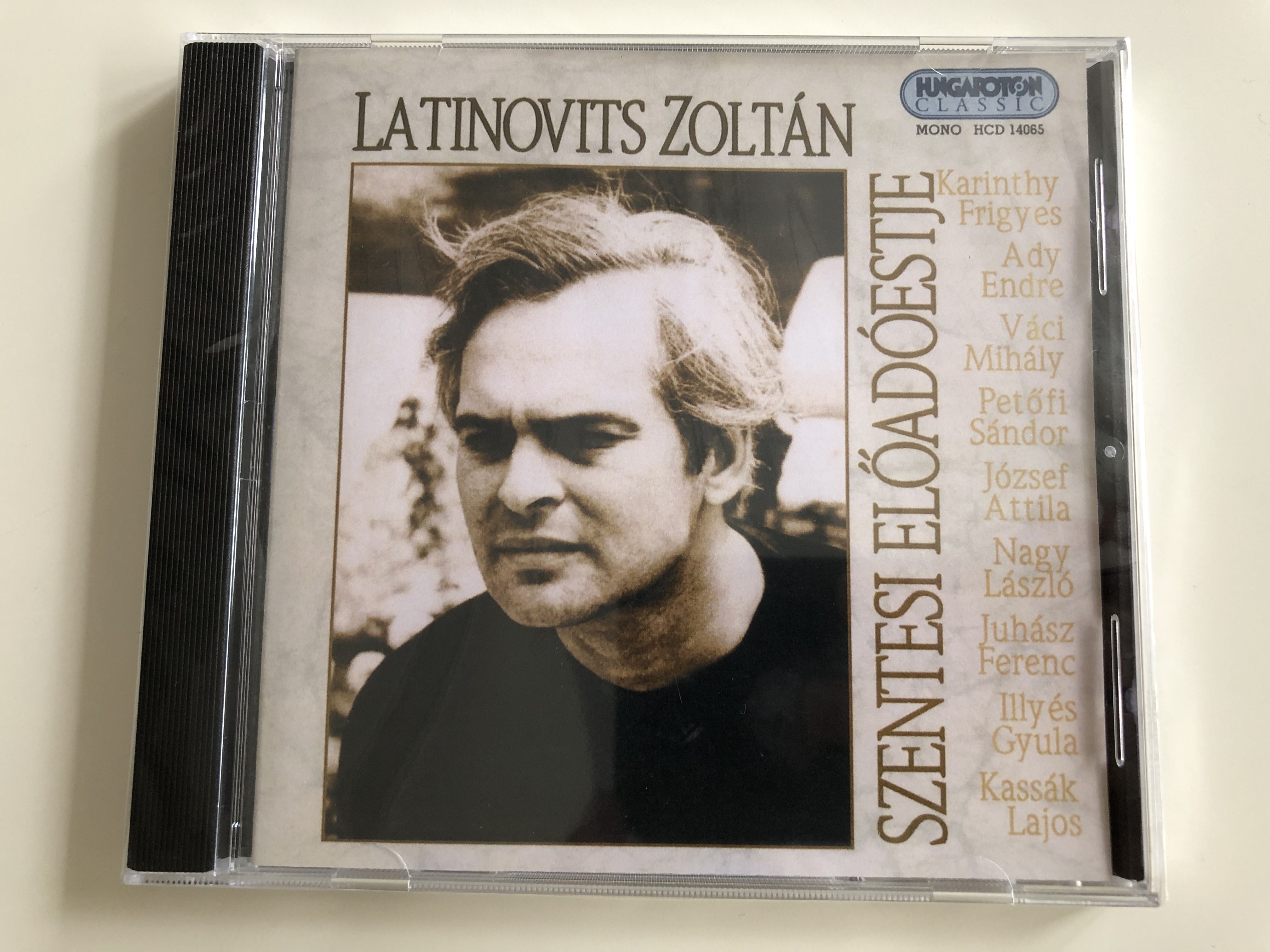 latinovits-zolt-n-szentesi-el-ad-estje-karinthy-ady-v-ci-pet-fi-j-zsef-attila-illy-s-gyula-kass-k-hungaroton-classic-audio-cd-1988-2001-hcd-14065-1-.jpg