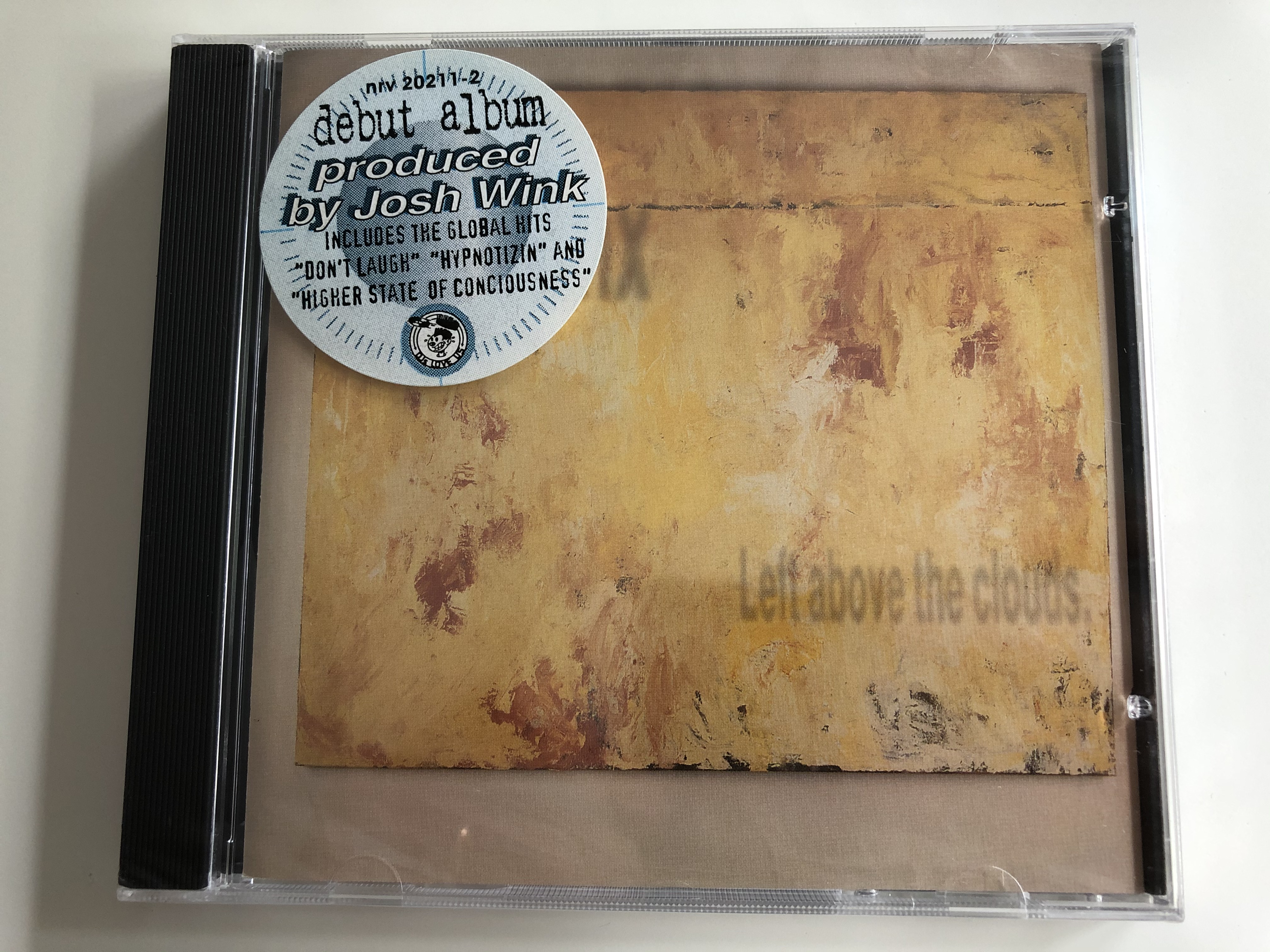 left-above-the-clouds-winx-produced-by-josh-wink-includes-the-global-hits-don-t-laugh-hypnotizin-and-higher-state-of-consciousness-nervous-records-audio-cd-1996-nrv-20211-2-1-.jpg