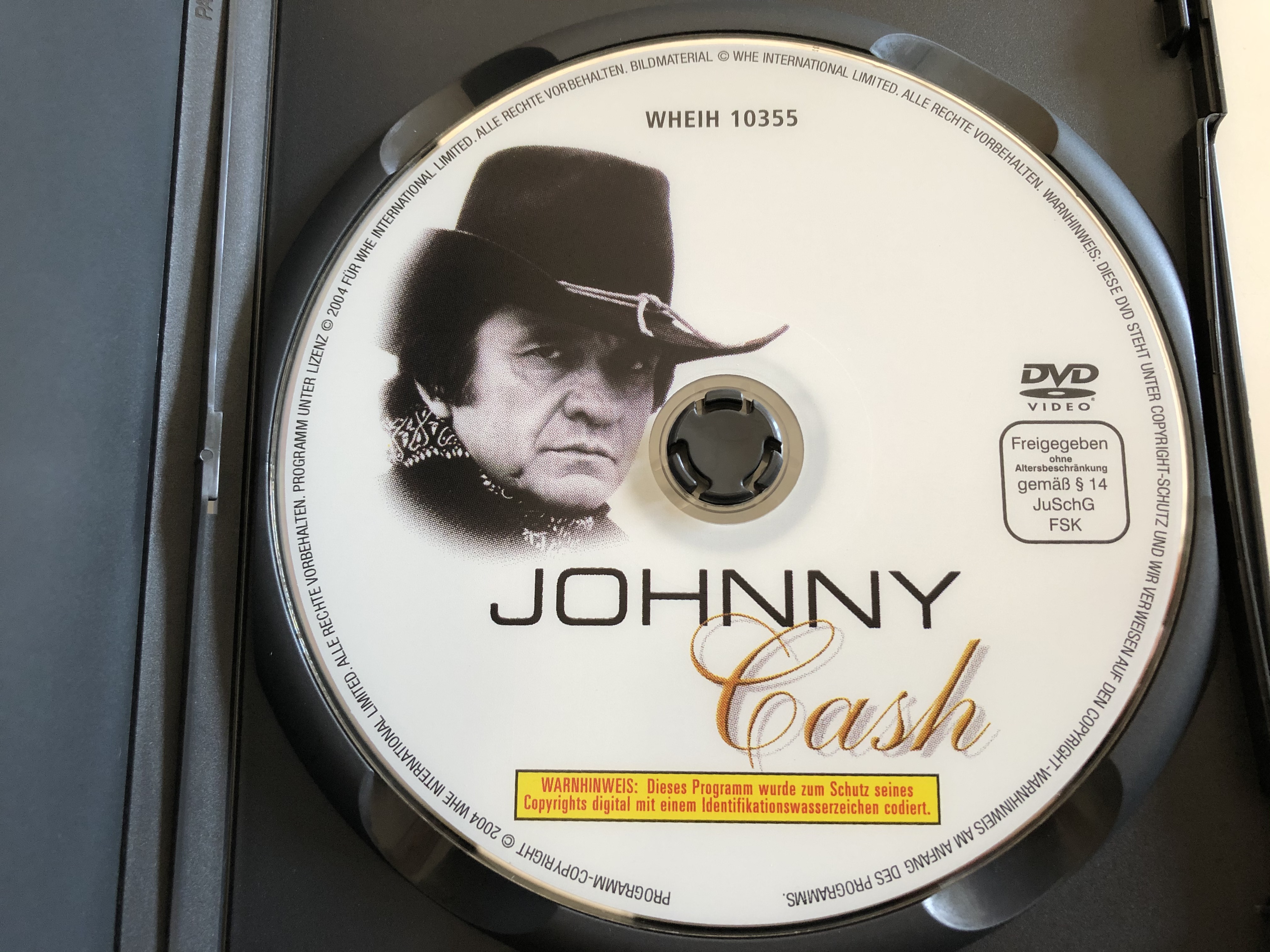 legends-in-concert-johnny-cash-dvd-2004-the-man-in-black-3.jpg