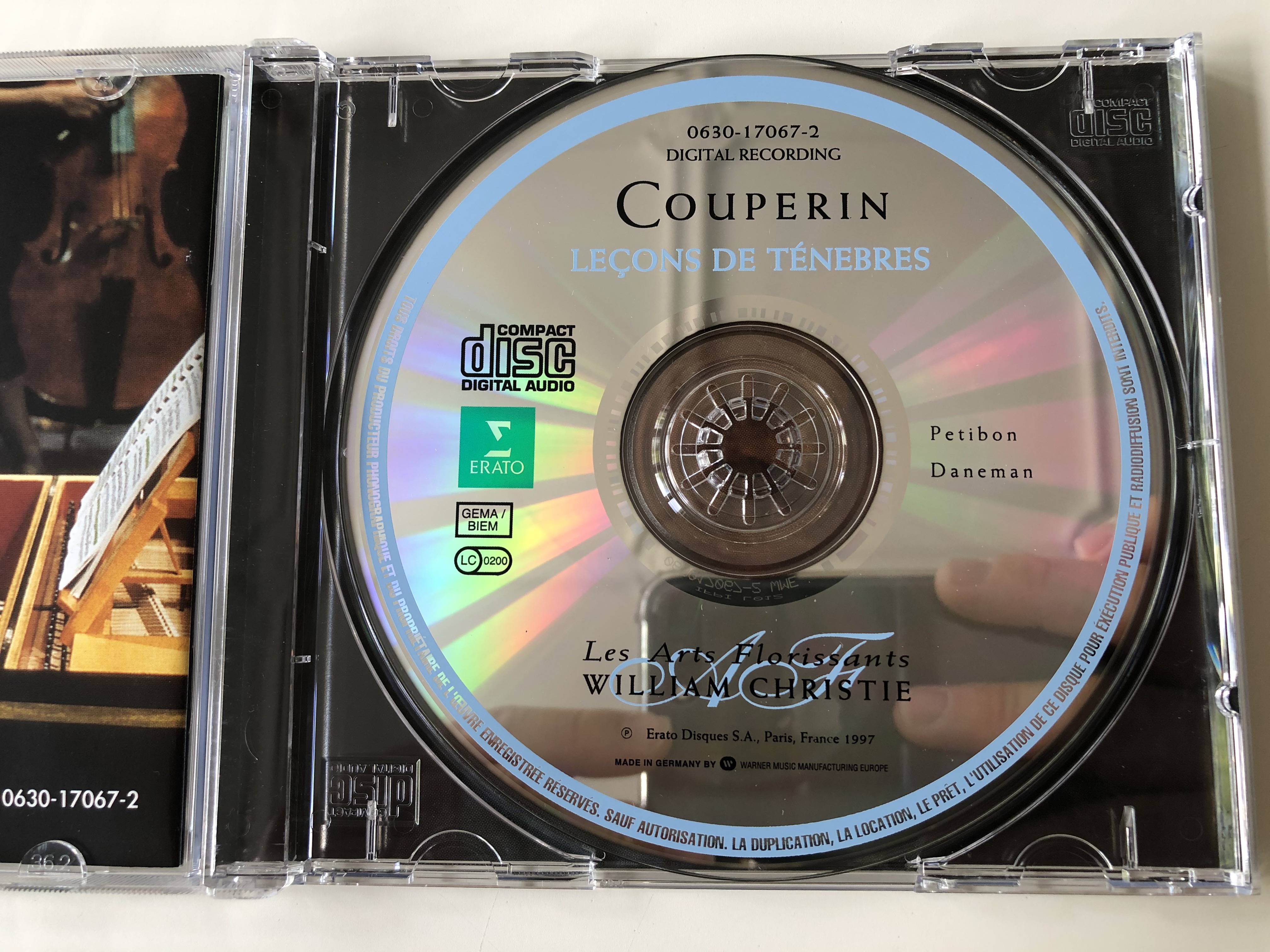 les-arts-florissants-william-christie-couperin-le-ons-de-t-n-bres-daneman-petibon-erato-audio-cd-1997-0630-17067-2-14-.jpg