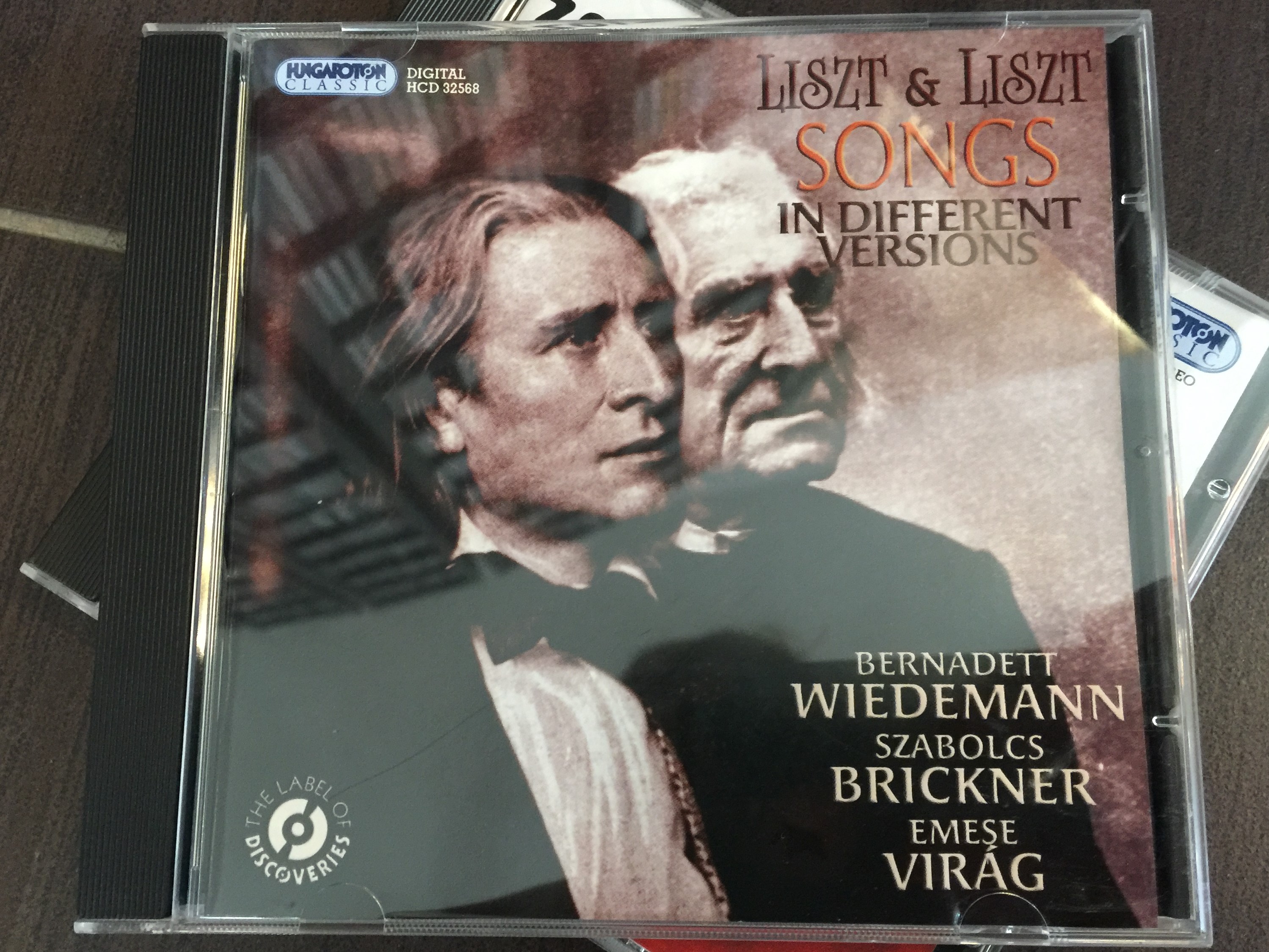 liszt-liszt-songs-in-different-versions-bernadett-wiedemann-szabolcs-brickner-emese-virag-hungaroton-classic-audio-cd-2010-stereo-hcd-32568-1-.jpg