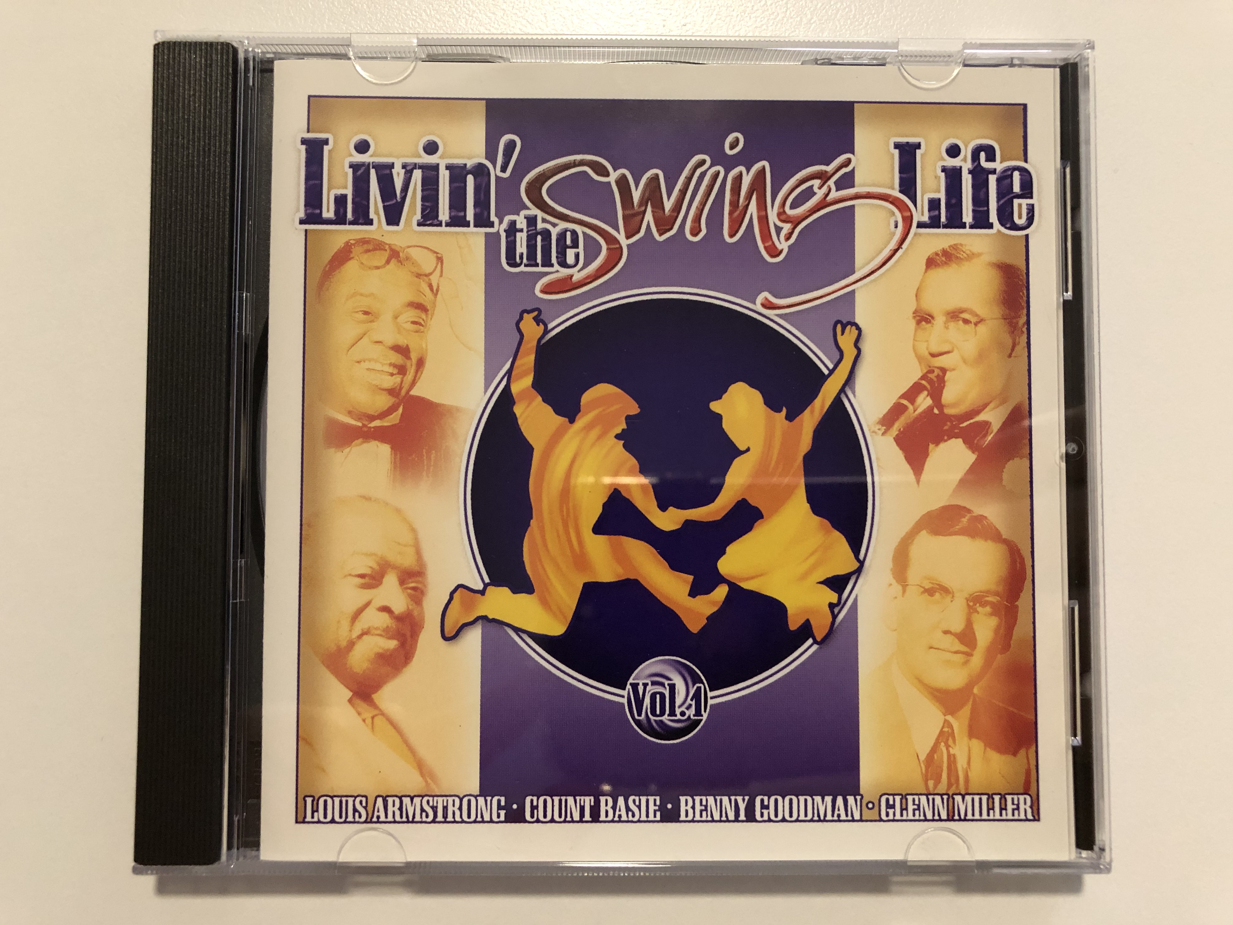 livin-the-swing-life-vol.-1-louis-armstrong-count-basie-benny-goodman-glenn-miller-forever-gold-audio-cd-2003-fg192-1-.jpg