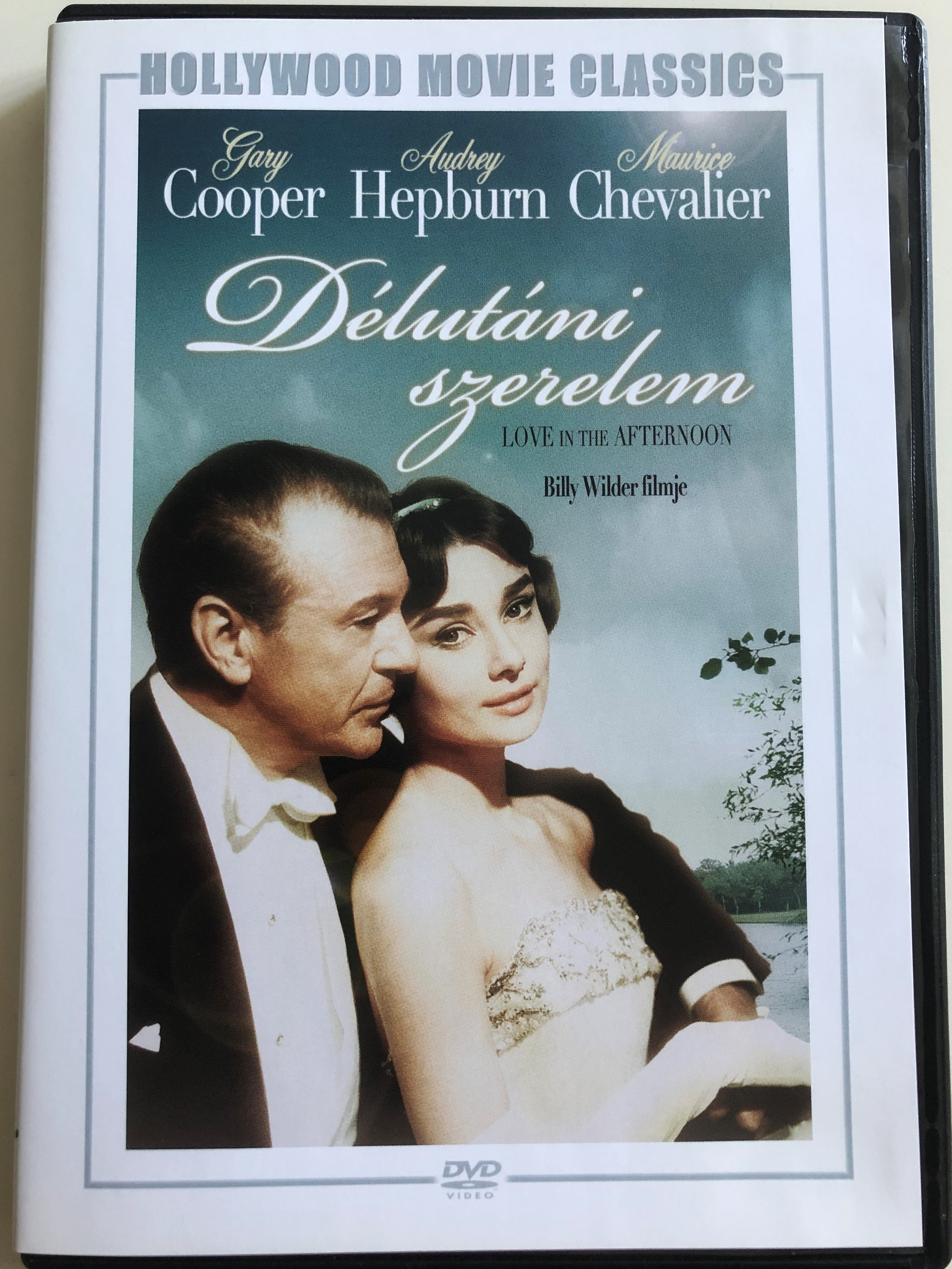 love-in-the-afternoon-dvd-1957-d-lut-ni-szerelem-directed-by-billy-wilder-starring-gary-cooper-audrey-hepburn-maurice-chevalier-hollywood-movie-classics-1-.jpg