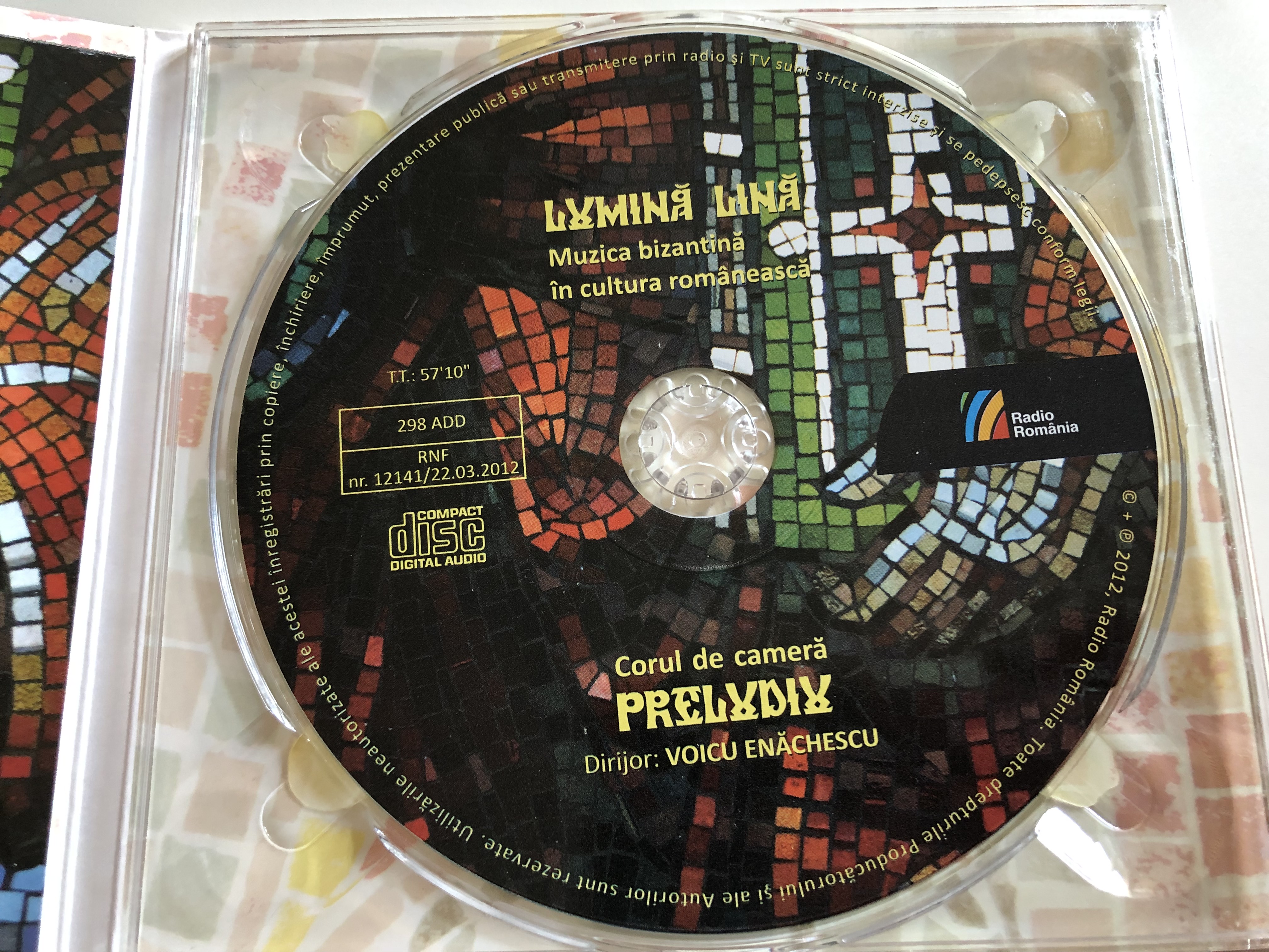 lumin-lin-muzica-bizantin-n-cultura-rom-neasc-corul-de-camer-preludiu-dirijor-voicu-en-chescu-editura-casa-radio-audio-cd-2012-298-add-6-.jpg