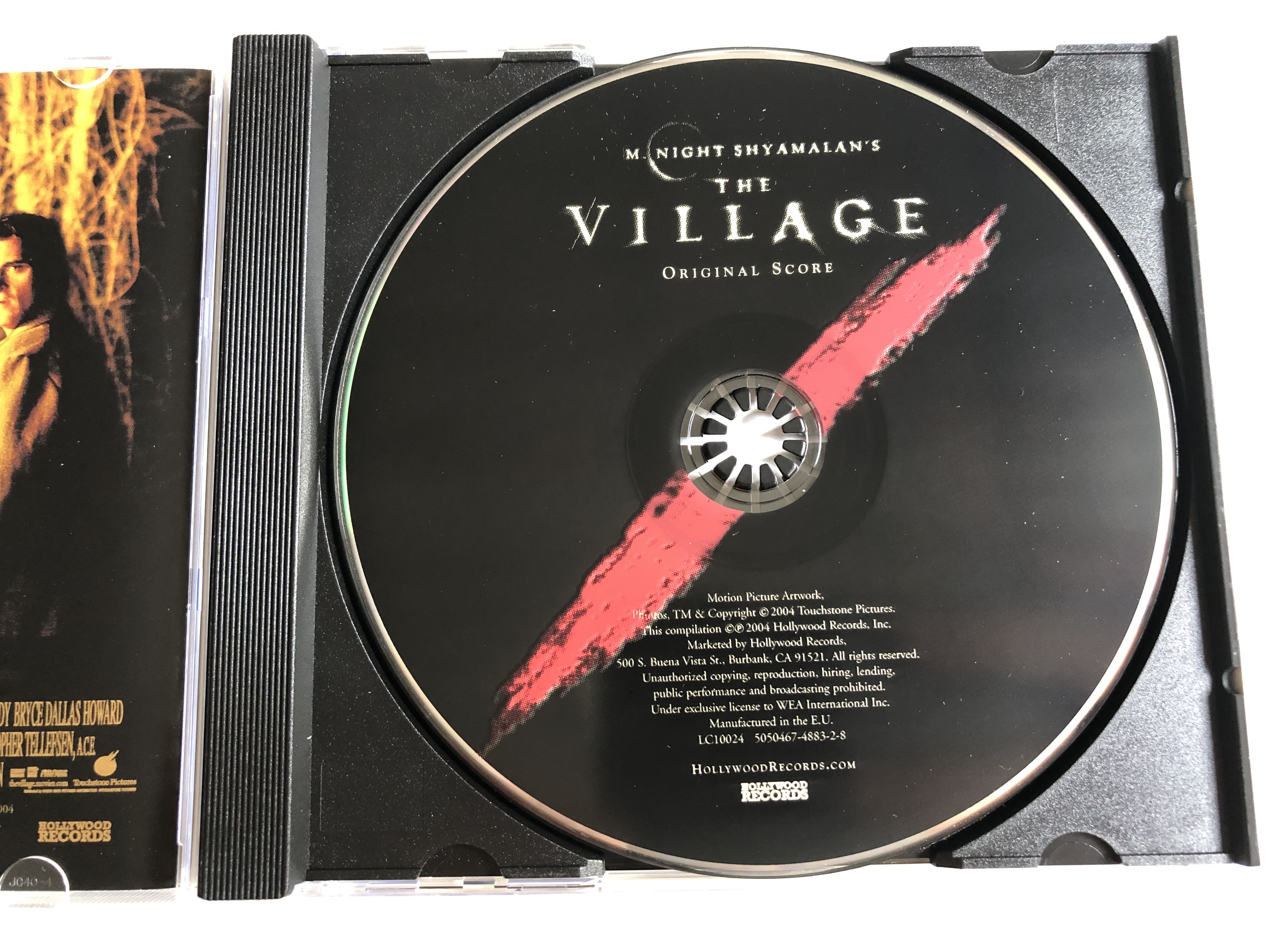 m.-night-shyamalan-s-the-village-music-composed-by-james-newton-howard-featured-violinist-hilary-hahn-hollywood-records-audio-cd-2004-5050467-4883-2-8-5-.jpg