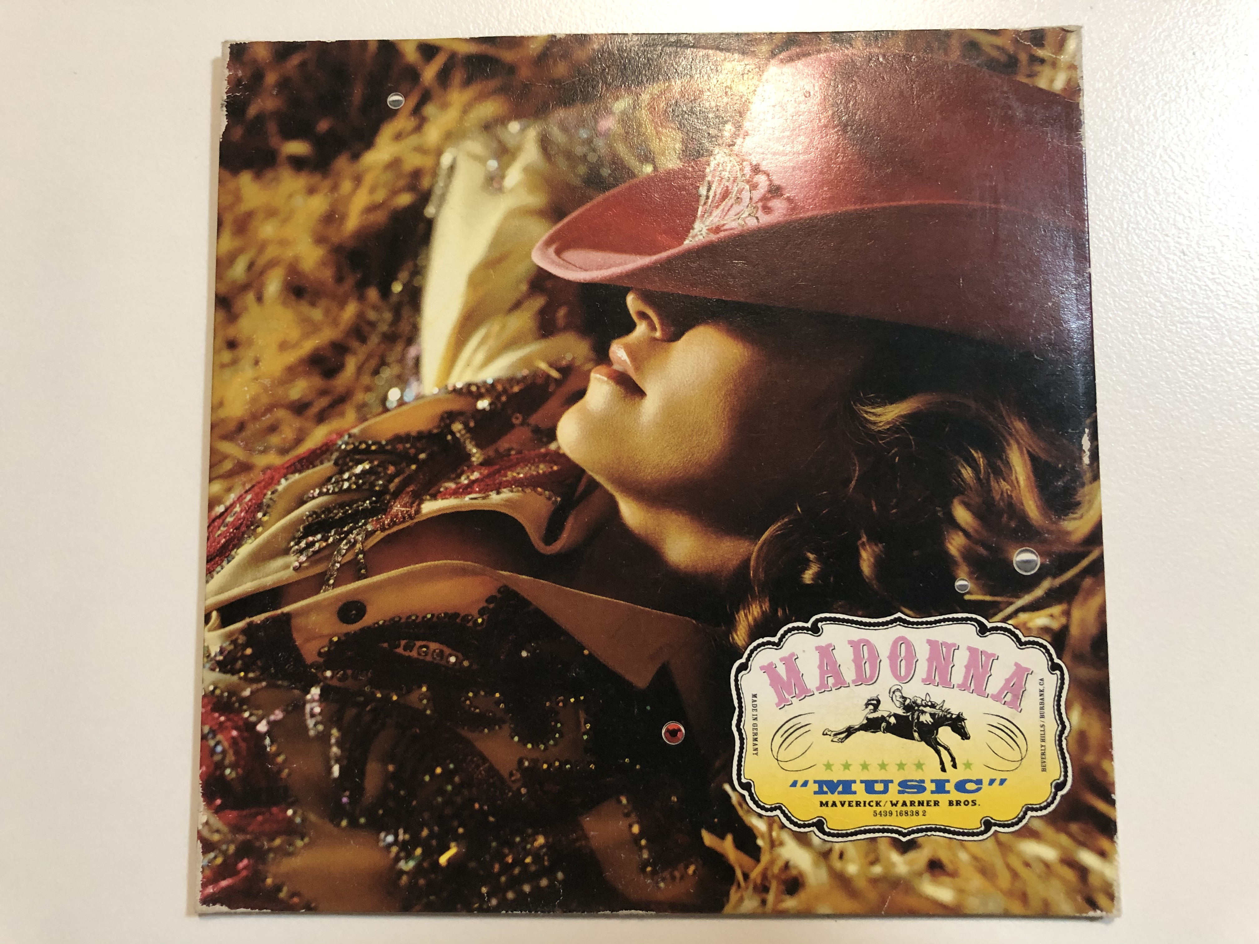 madonna-music-warner-bros.-records-audio-cd-2000-5439-16838-2-1-.jpg