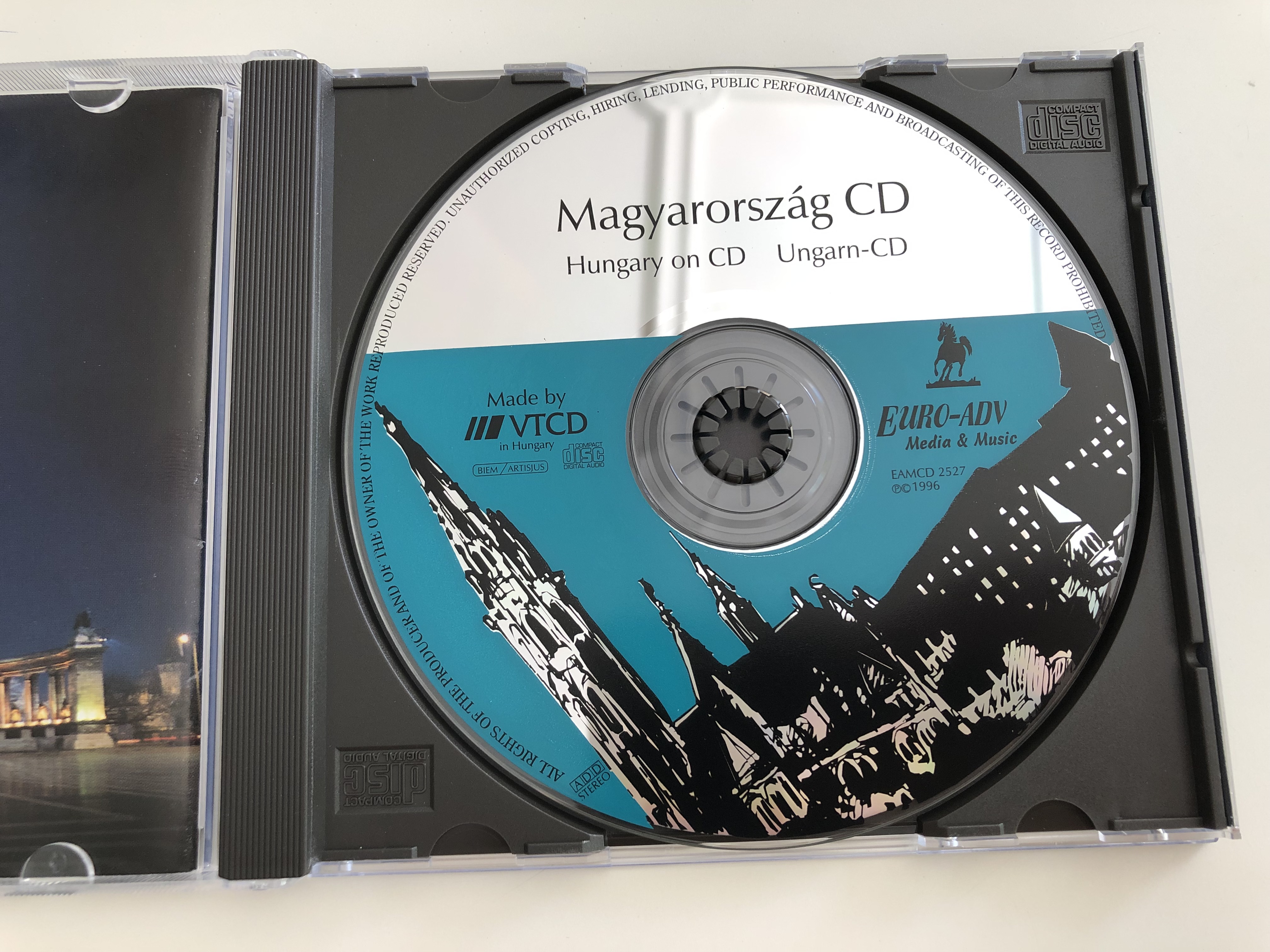 magyarorsz-g-cd-hungary-on-cd-ungarn-cd-magyarorsz-g-hangulata-zen-ben-s-k-pekben-hungary-s-atmosphere-in-music-and-pictures-eamcd-2527-audio-cd-1996-8-.jpg