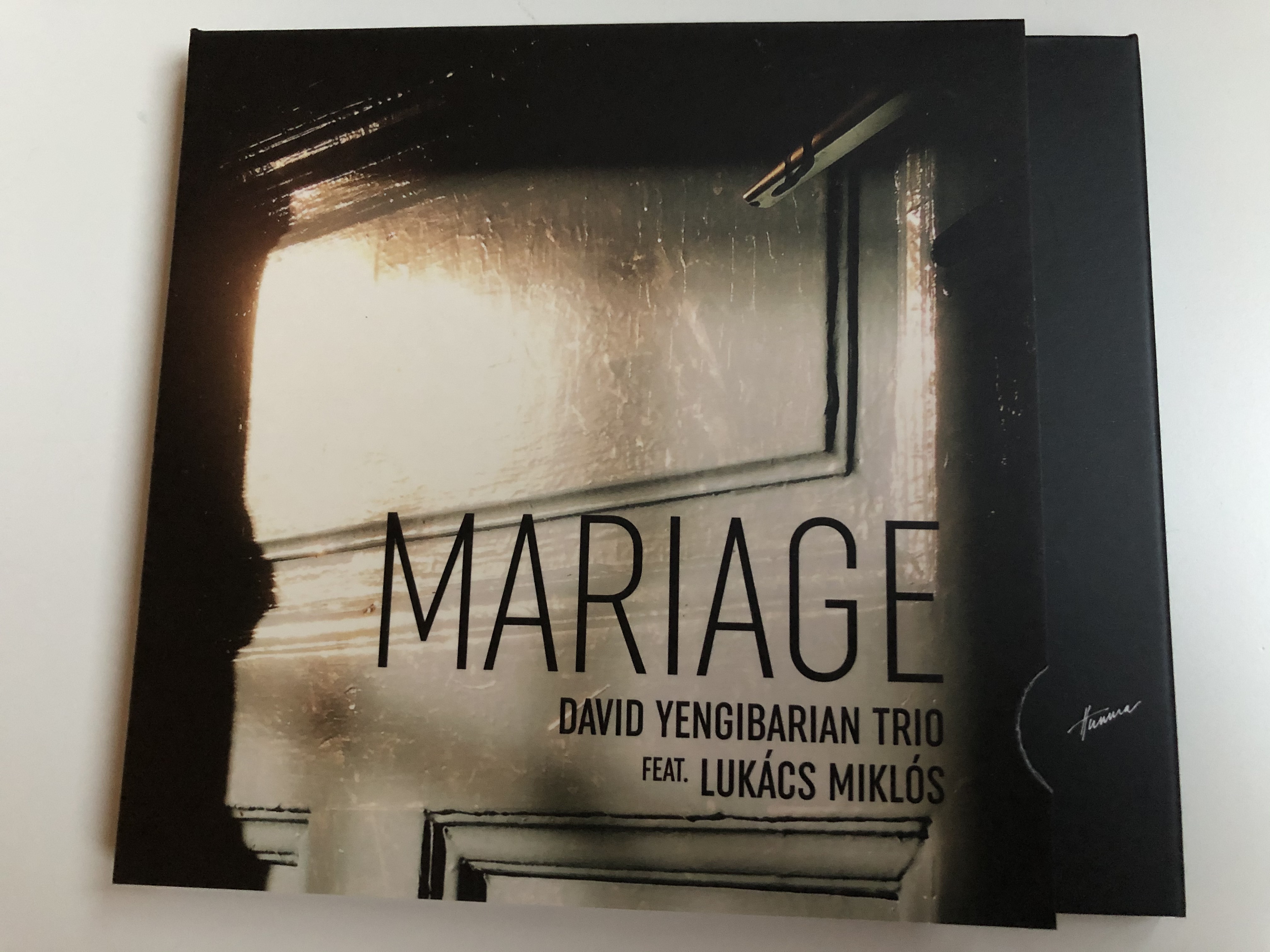 mariage-david-yengibarian-trio-feat.-lukacs-miklos-hunnia-records-film-production-audio-cd-2014-hrcd1411-1-.jpg