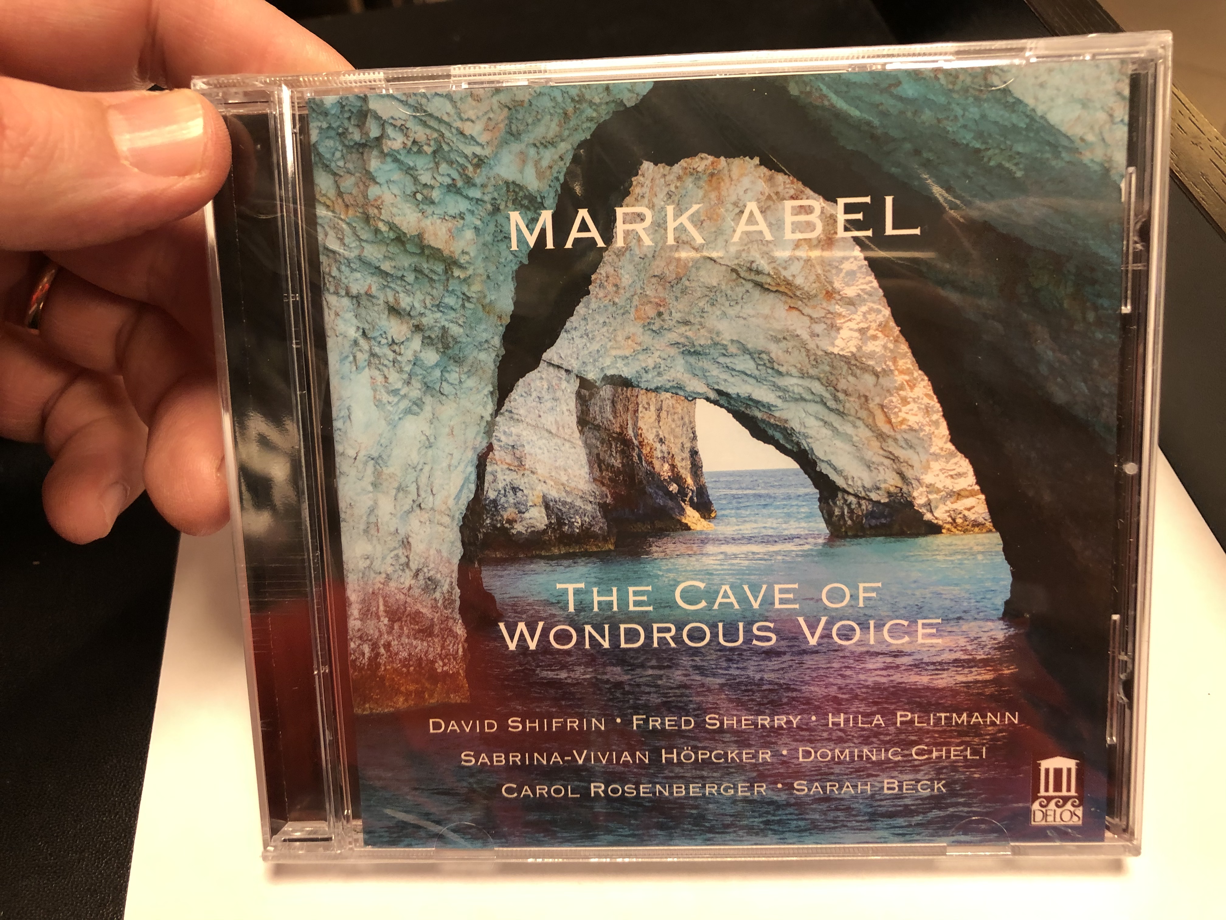 mark-abel-the-cave-of-wondrous-voice-david-shifrin-fred-sherry-hila-plitmann-sabrina-vivian-hopcker-dominic-cheli-carol-rosenberger-sarah-beck-delos-audio-cd-2020-de3570-1-.jpg