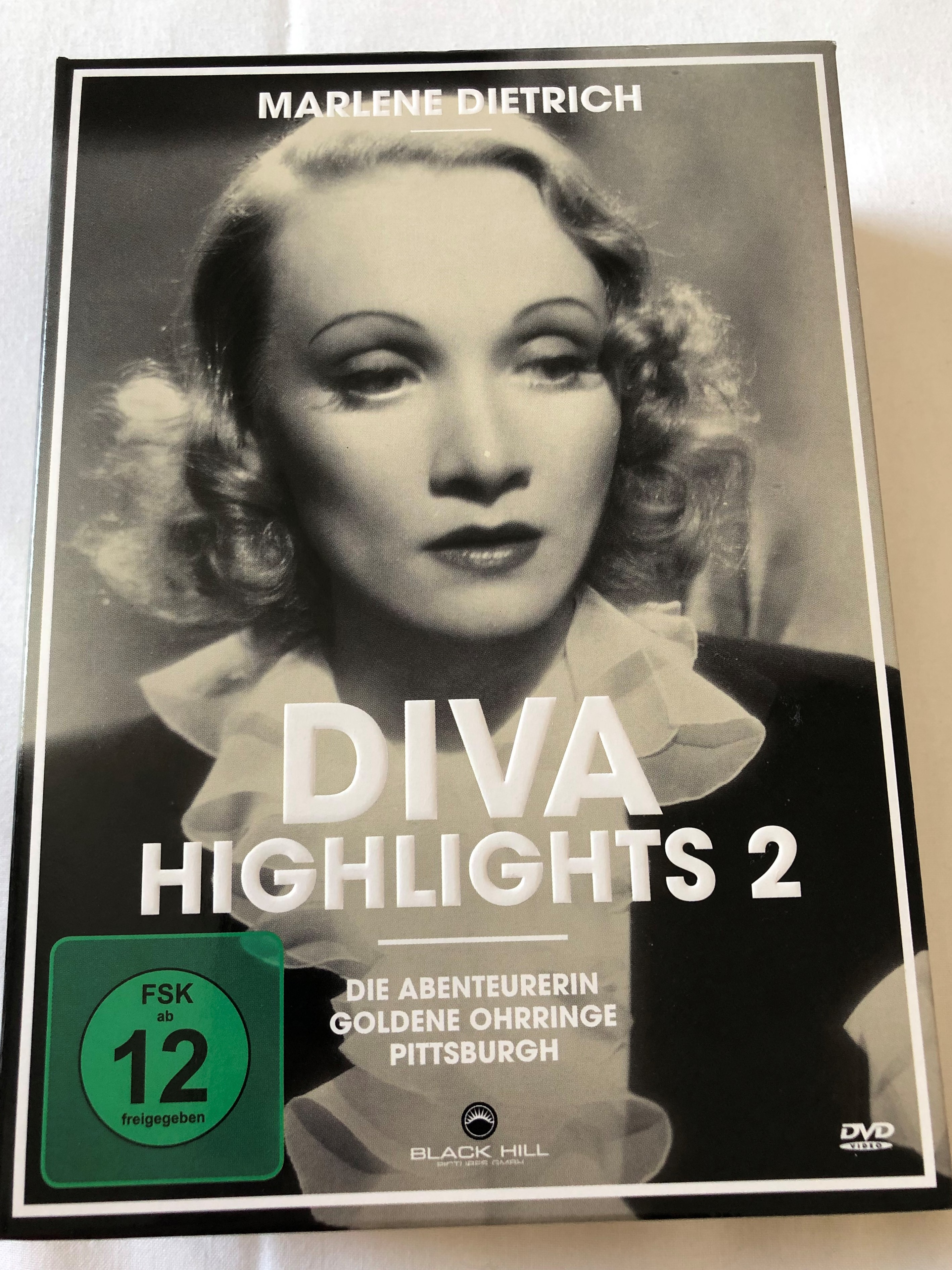 marlene-dietrich-diva-highlights-2-dvd-set-3-highlights-black-white-classics-with-marlene-dietrich-the-film-diva-the-flame-of-new-orleans-golden-earring-pittsburgh-digital-remastered-3-discs-1-.jpg