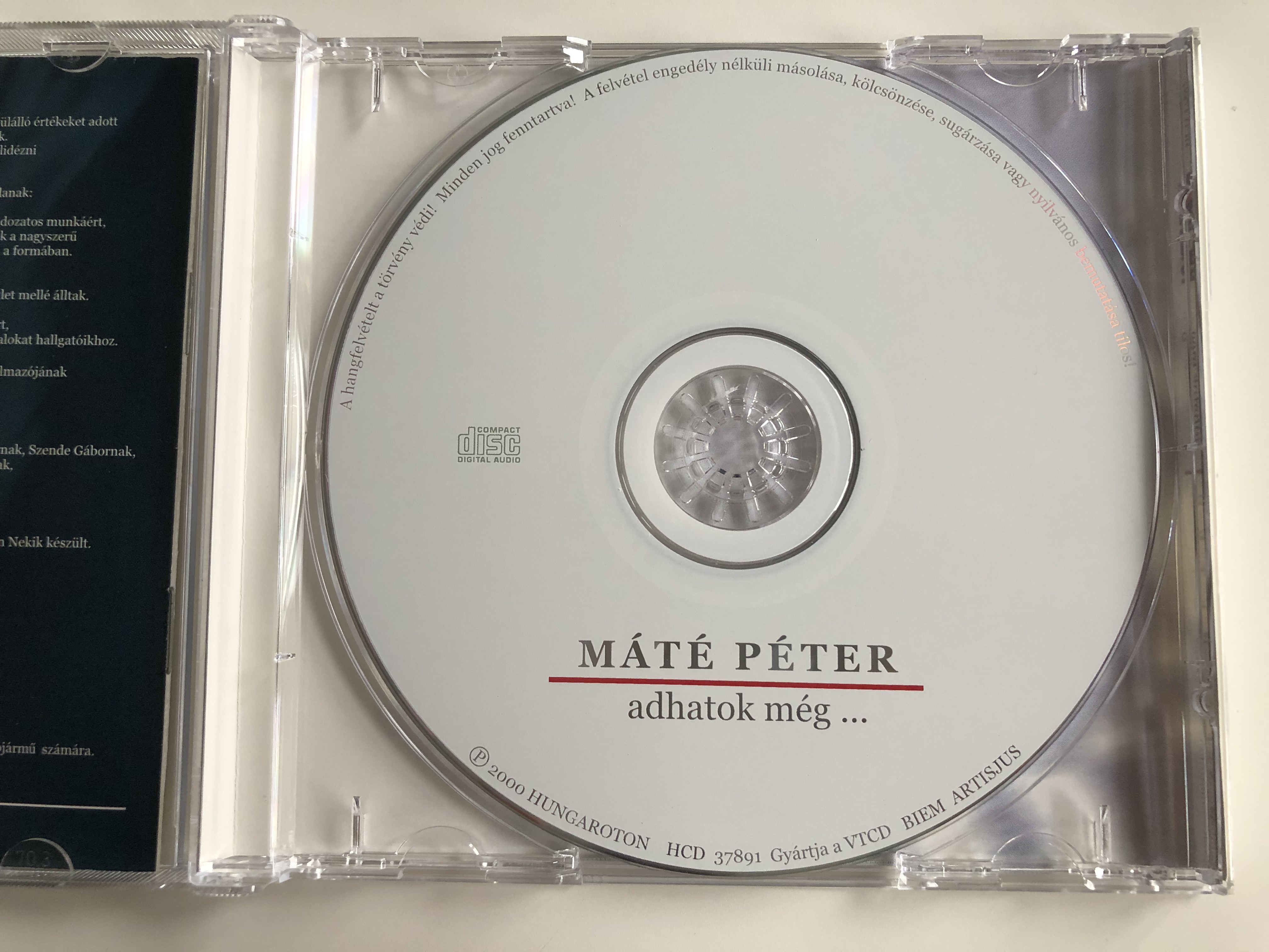 mate-peter-adhatok-meg...-mate-peter-eredeti-enekhangja-uj-hangszerelessel-hungaroton-audio-cd-2000-hcd-37891-8-.jpg